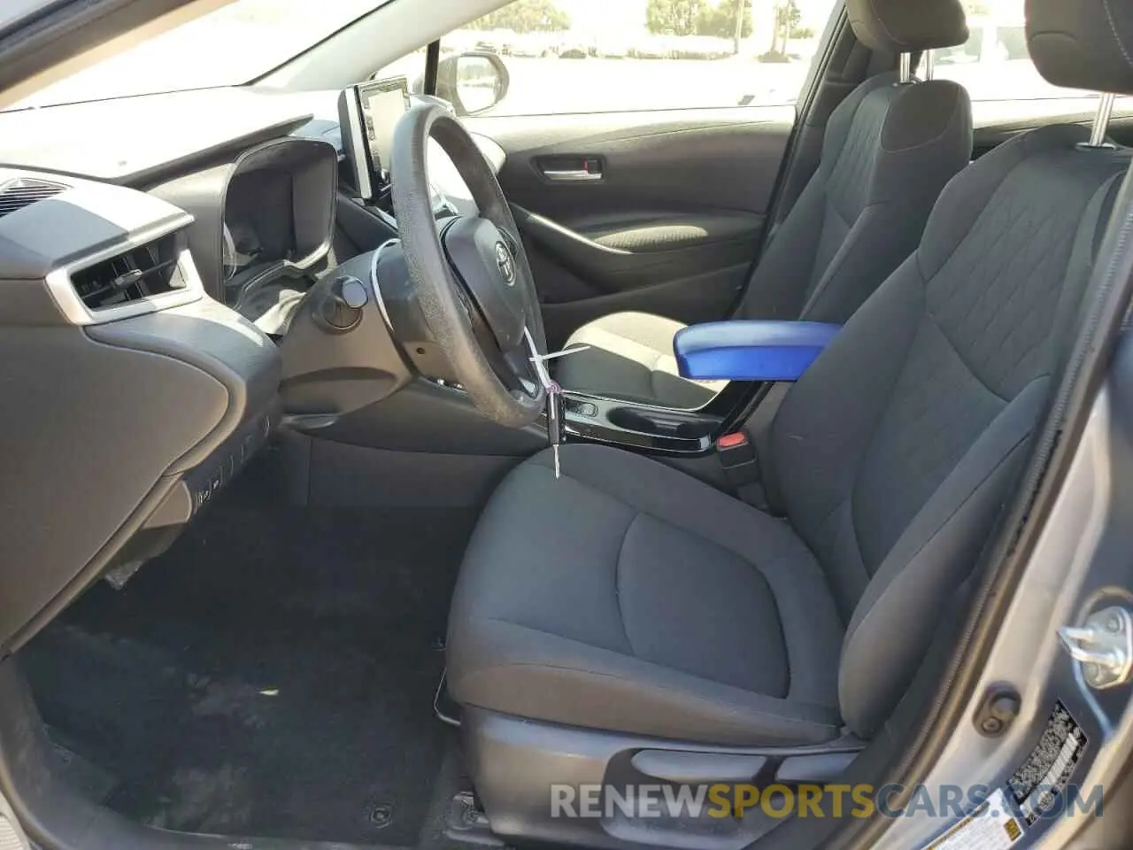 7 Photograph of a damaged car JTDEPRAEXLJ103313 TOYOTA COROLLA 2020