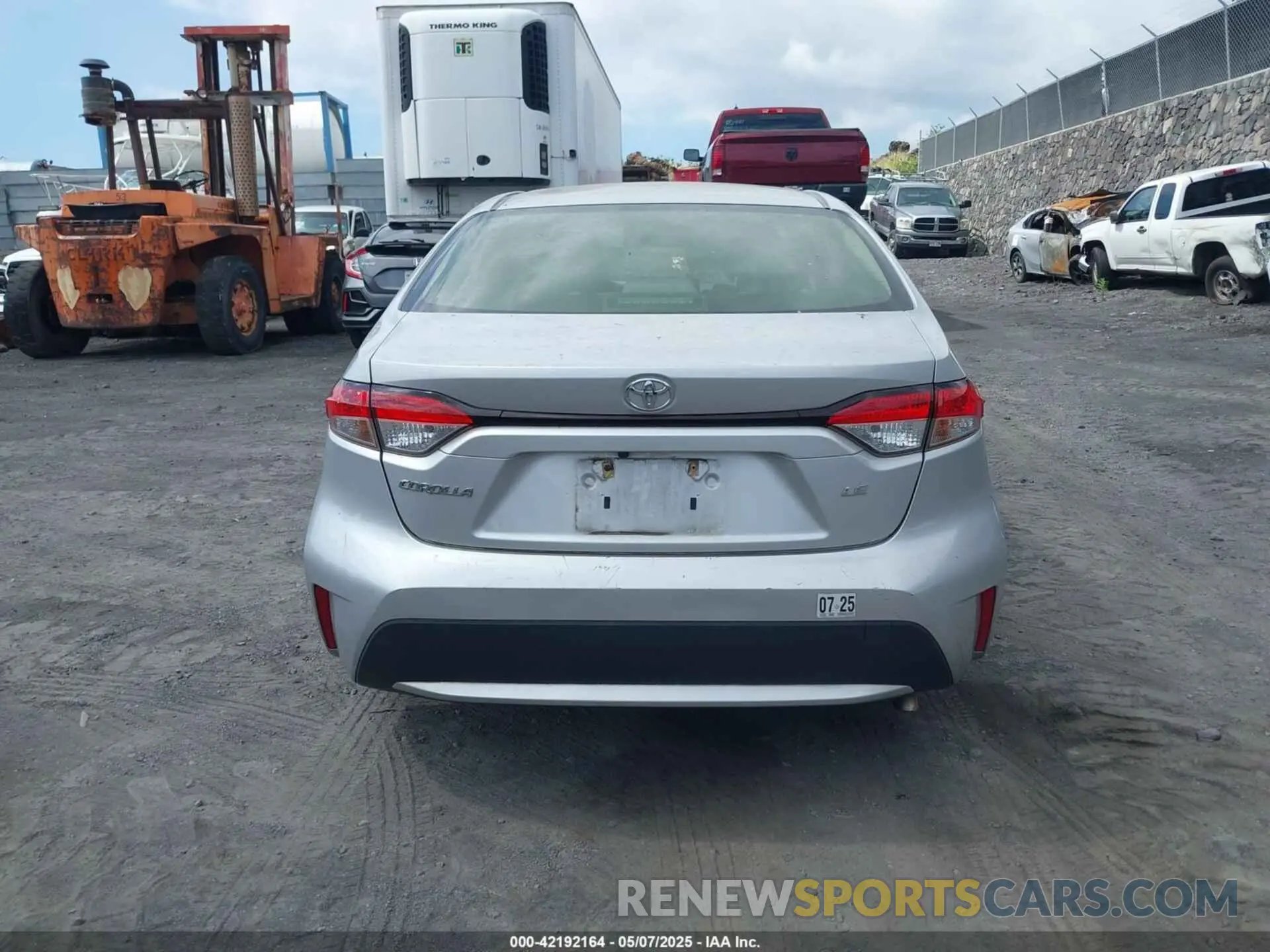 16 Photograph of a damaged car JTDEPRAEXLJ104378 TOYOTA COROLLA 2020