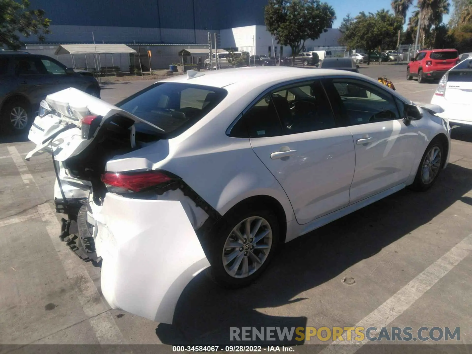 4 Фотография поврежденного автомобиля JTDFPRAE1LJ013424 TOYOTA COROLLA 2020