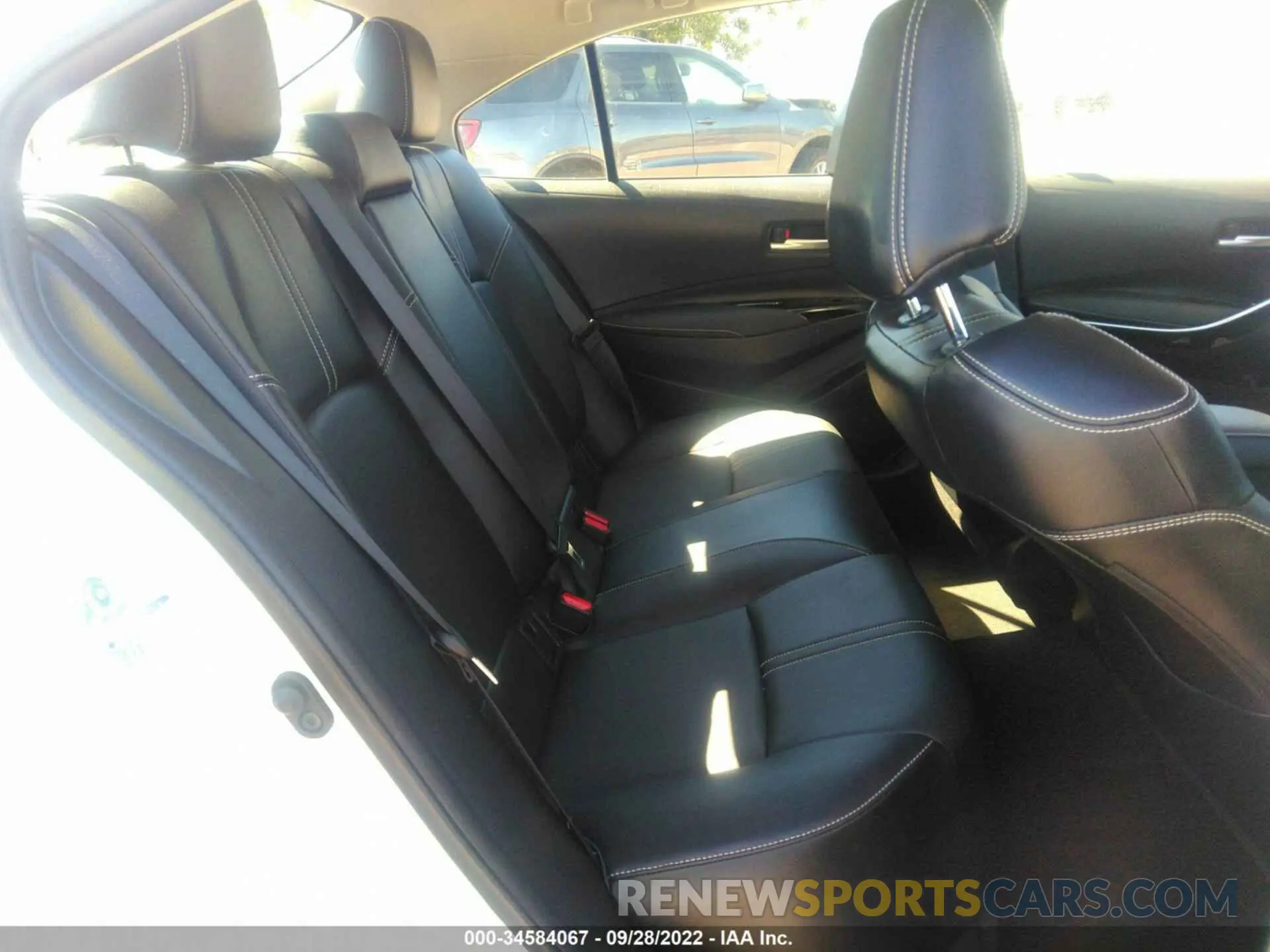 8 Фотография поврежденного автомобиля JTDFPRAE1LJ013424 TOYOTA COROLLA 2020