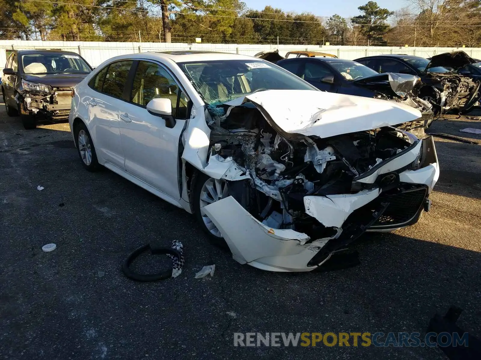 1 Photograph of a damaged car JTDFPRAE4LJ013210 TOYOTA COROLLA 2020