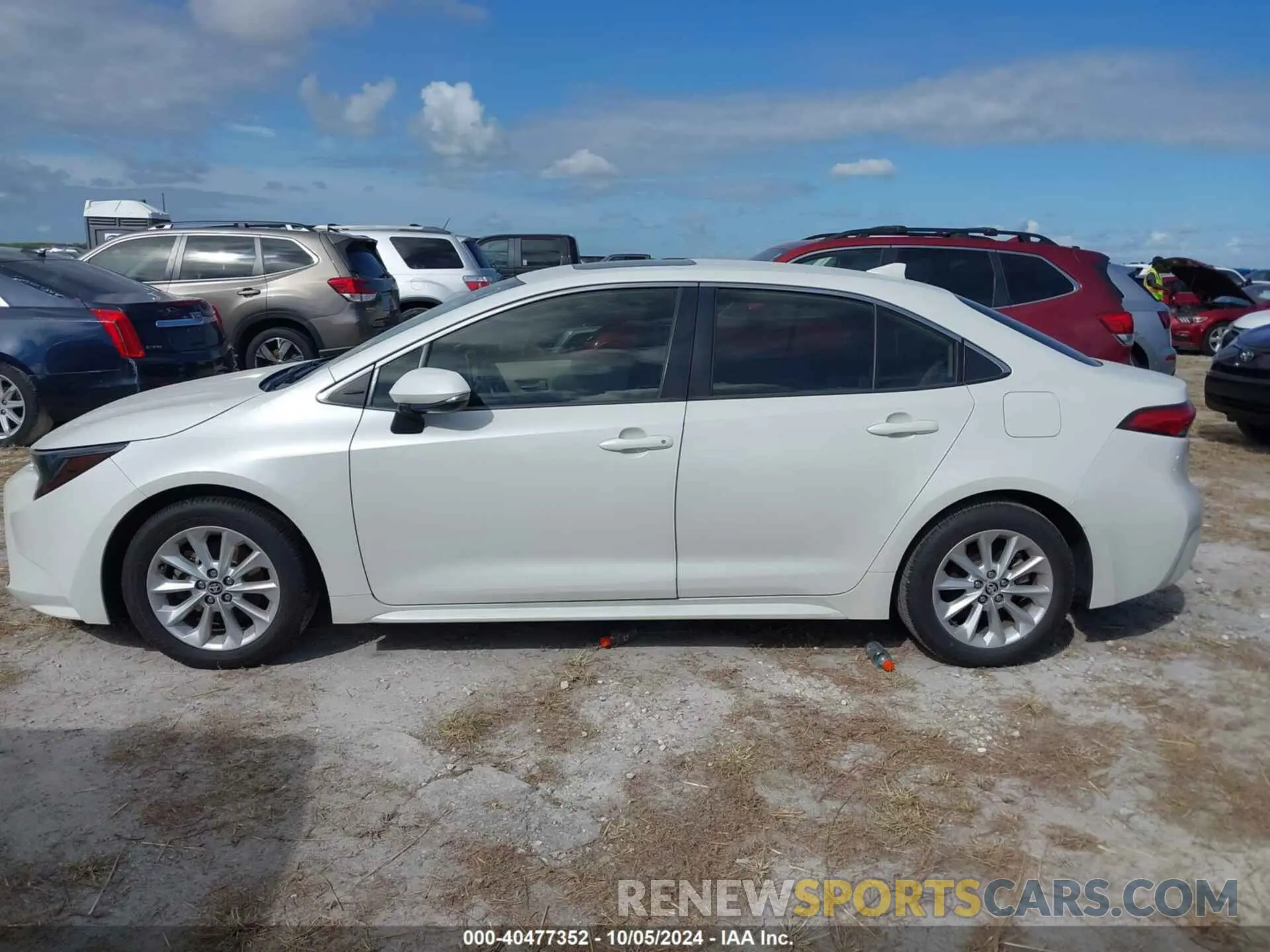14 Photograph of a damaged car JTDFPRAE8LJ030253 TOYOTA COROLLA 2020