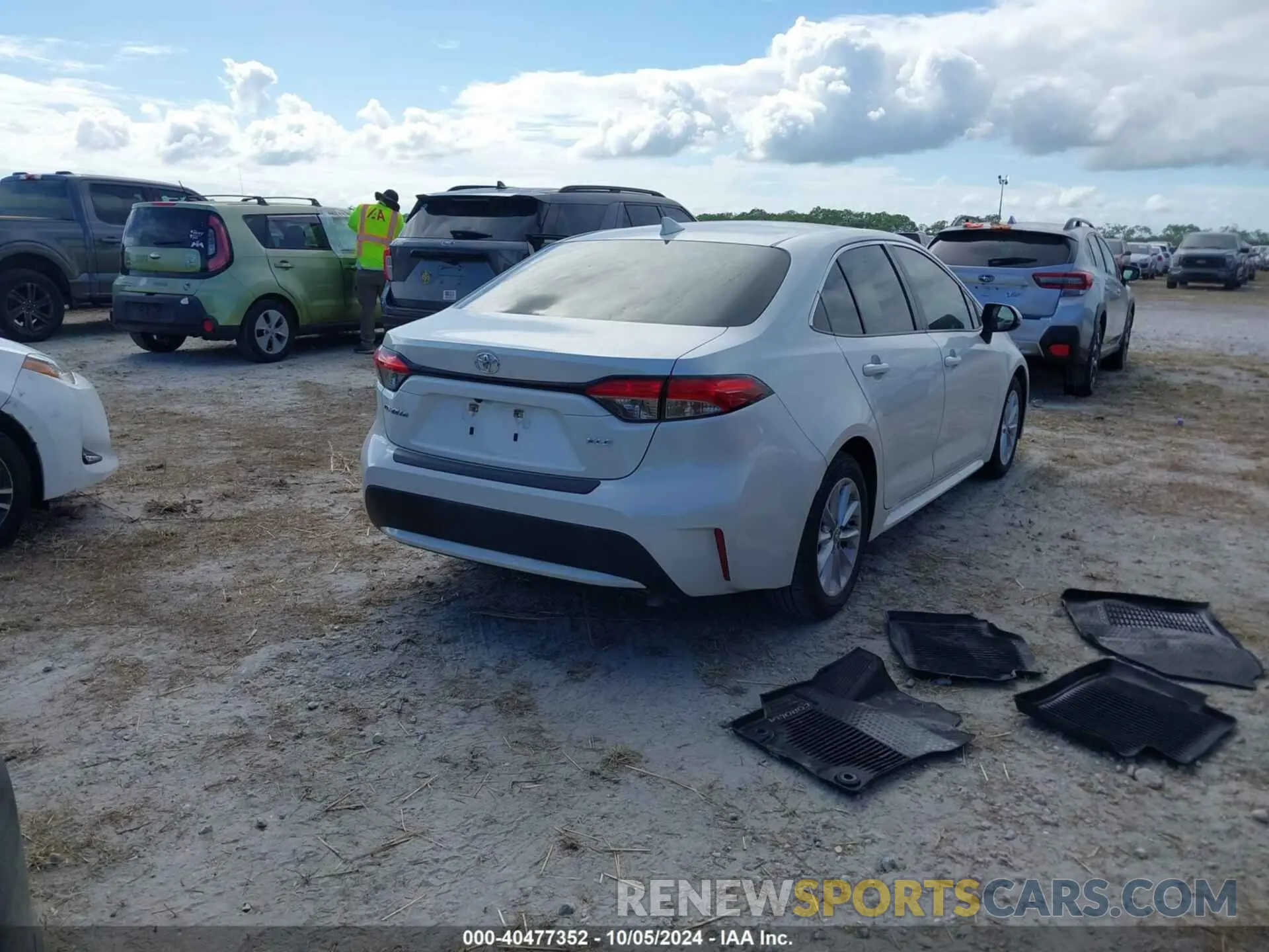 4 Photograph of a damaged car JTDFPRAE8LJ030253 TOYOTA COROLLA 2020