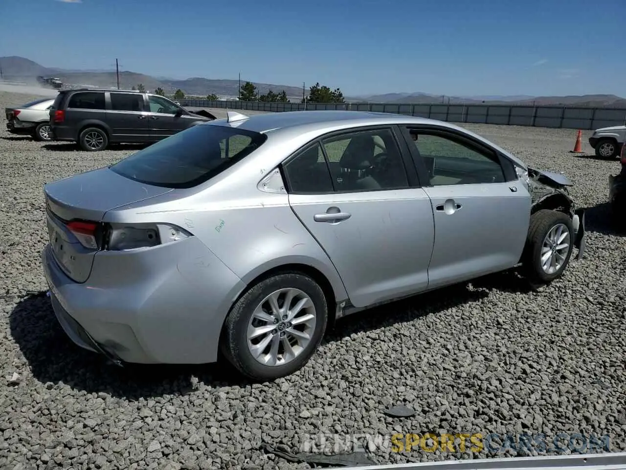 3 Фотография поврежденного автомобиля JTDHPRAE8LJ015115 TOYOTA COROLLA 2020