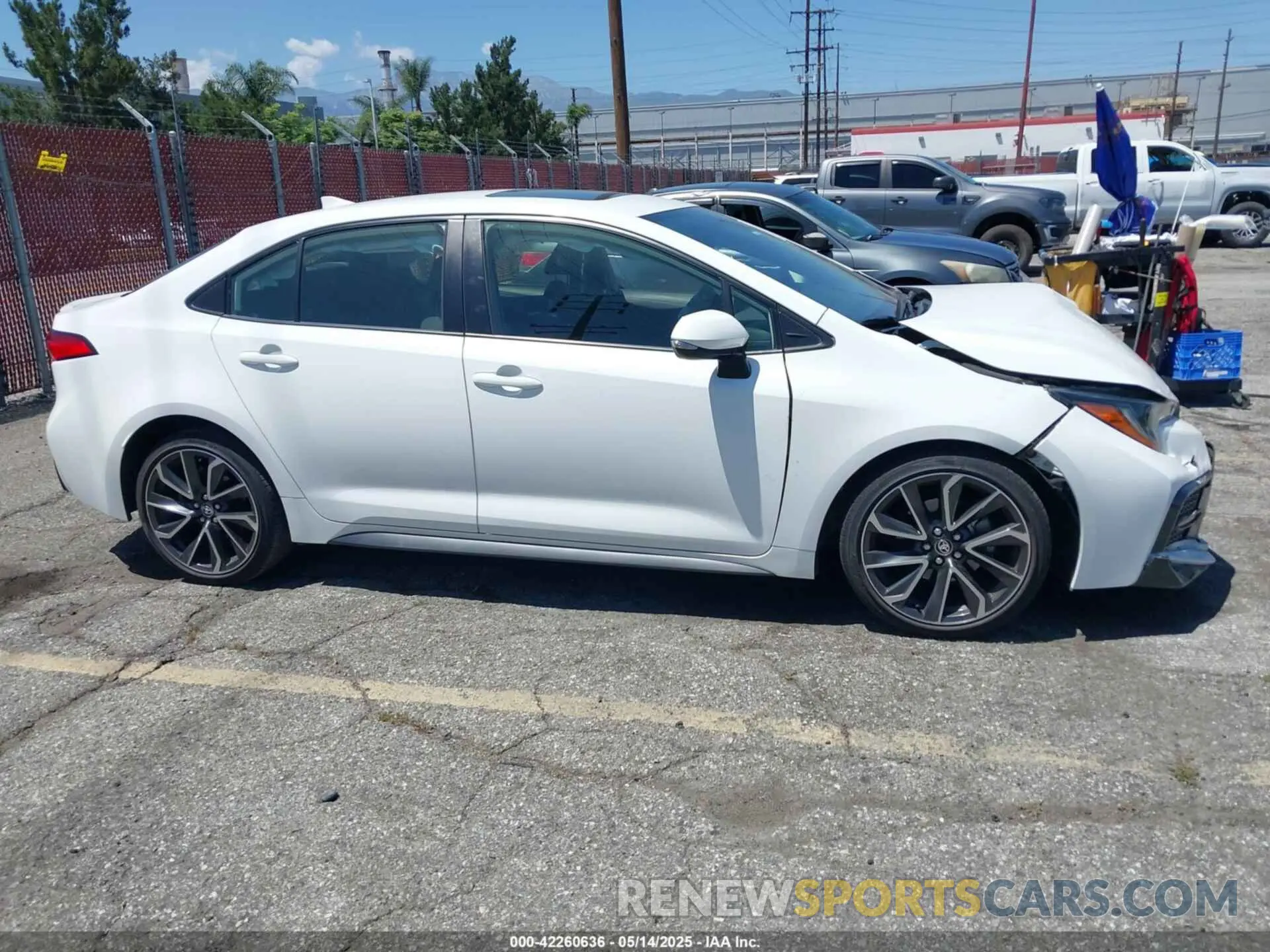 13 Photograph of a damaged car JTDM4RCE9LJ045406 TOYOTA COROLLA 2020