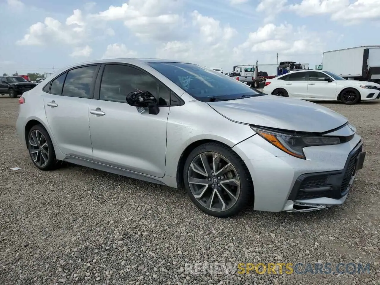 4 Photograph of a damaged car JTDP4RCE1LJ001543 TOYOTA COROLLA 2020