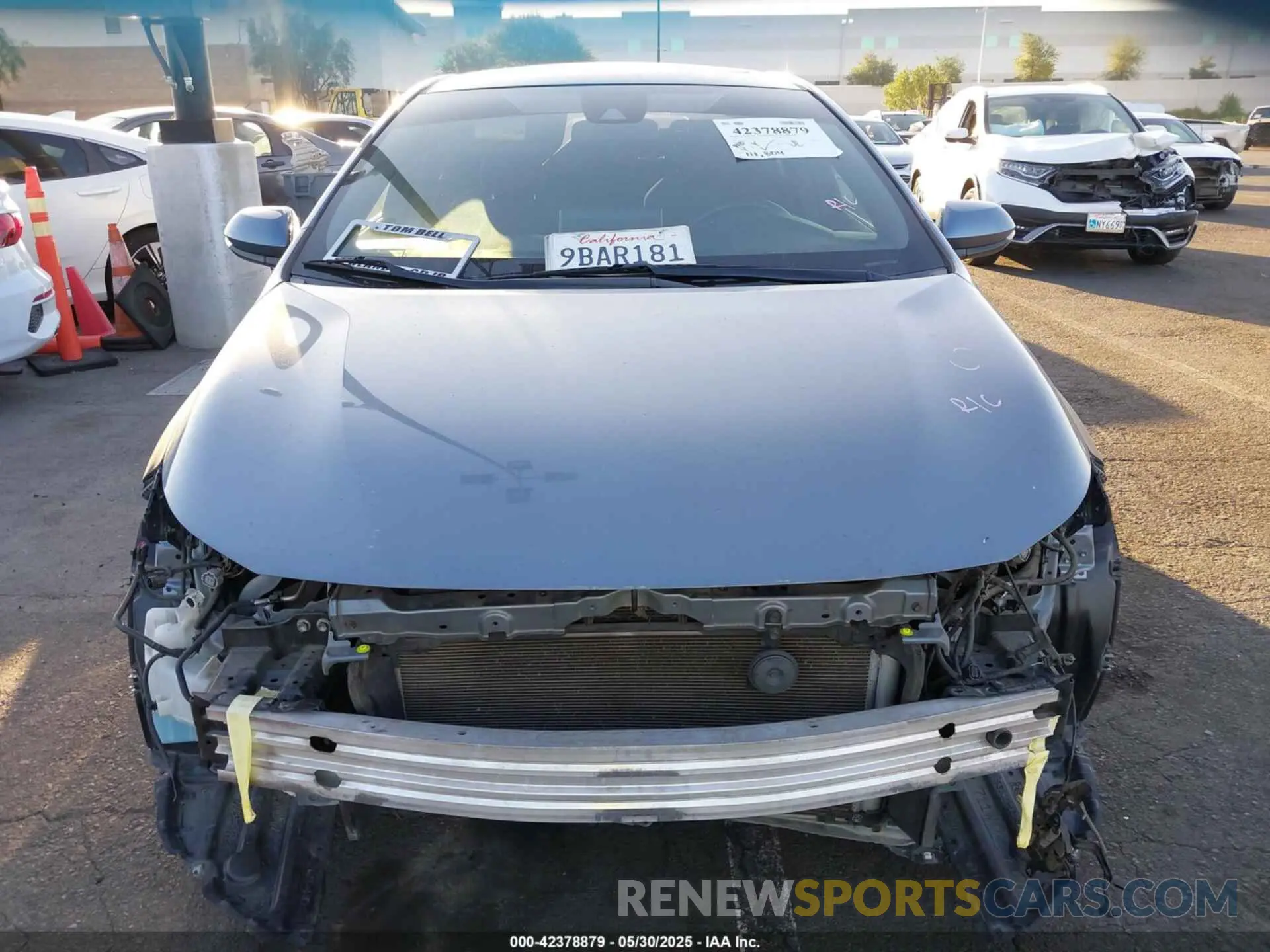 13 Photograph of a damaged car JTDP4RCE4LJ039526 TOYOTA COROLLA 2020