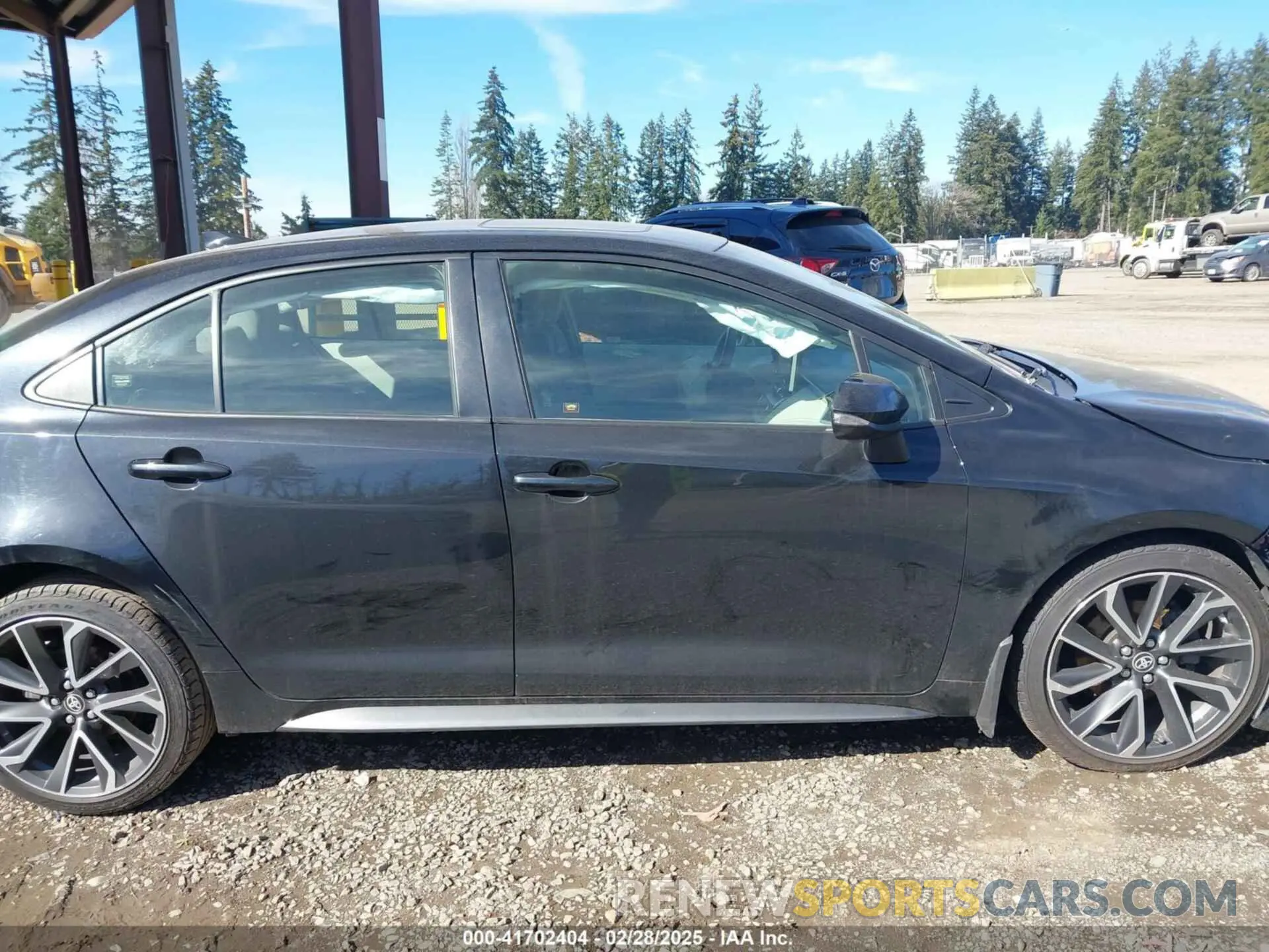 13 Photograph of a damaged car JTDP4RCE7LJ002602 TOYOTA COROLLA 2020