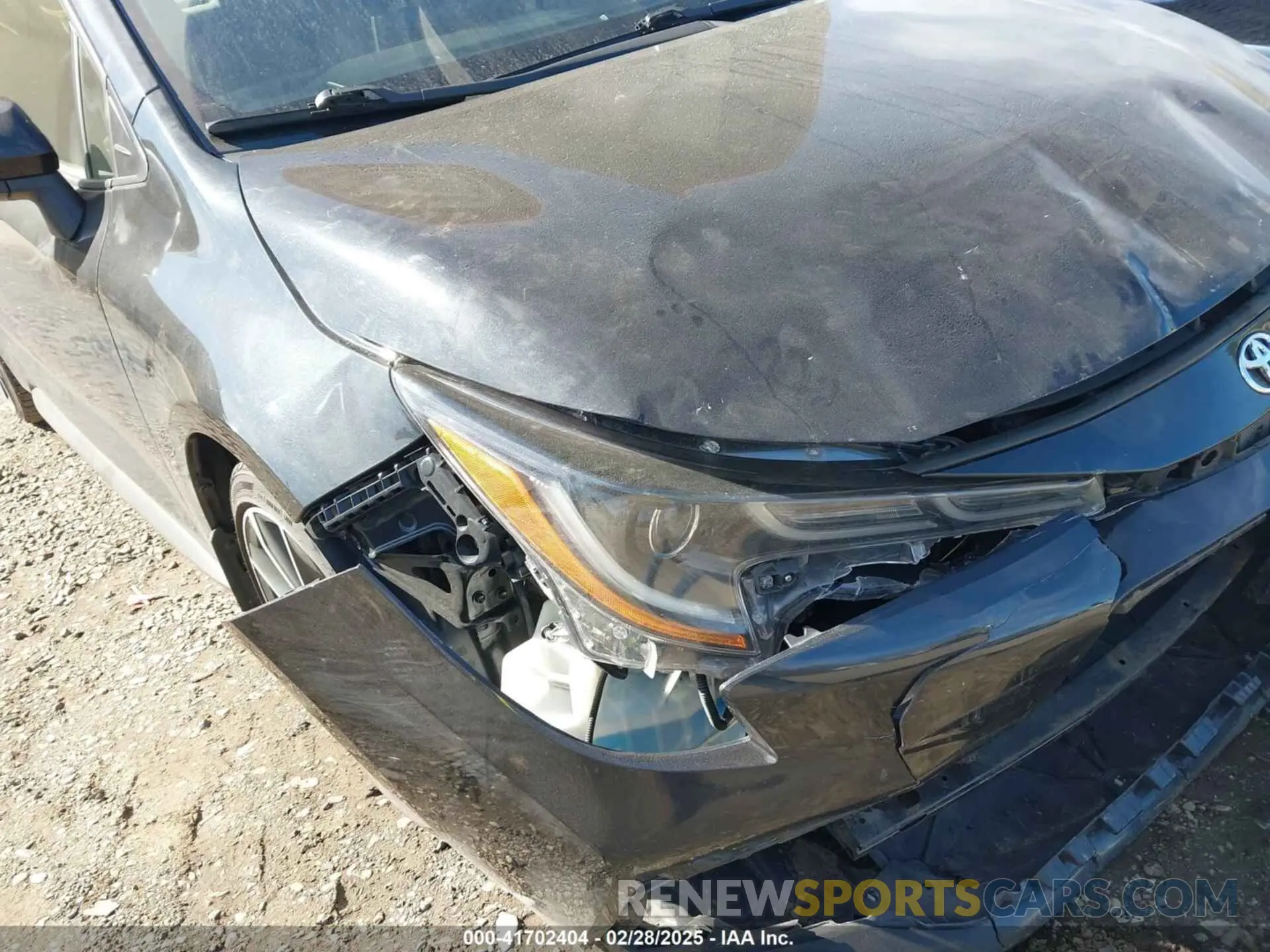 17 Photograph of a damaged car JTDP4RCE7LJ002602 TOYOTA COROLLA 2020