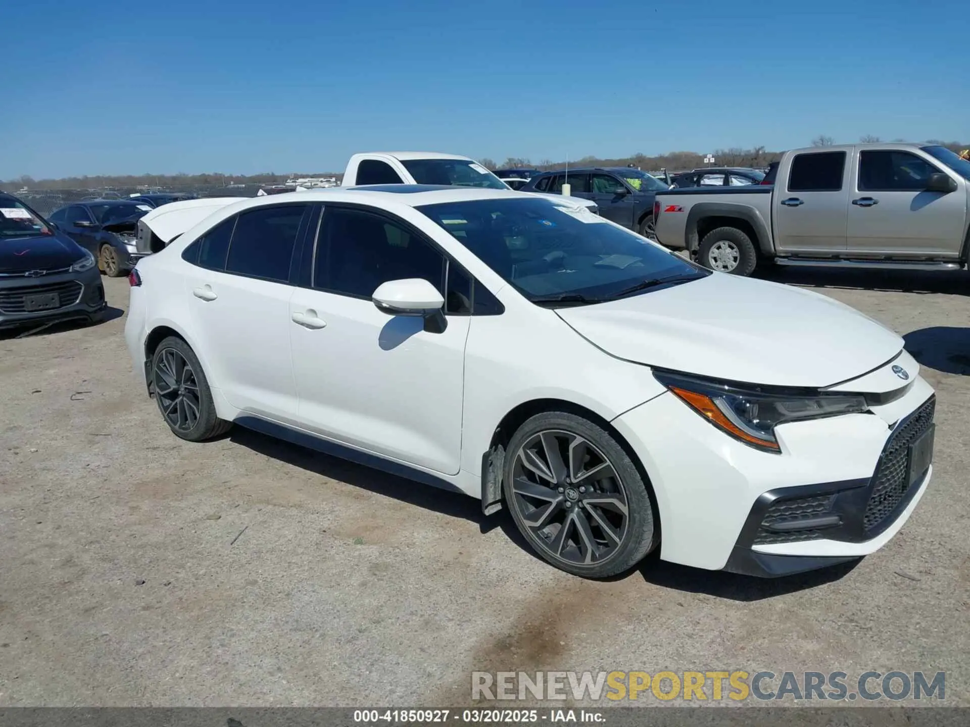 1 Photograph of a damaged car JTDP4RCE9LJ013763 TOYOTA COROLLA 2020