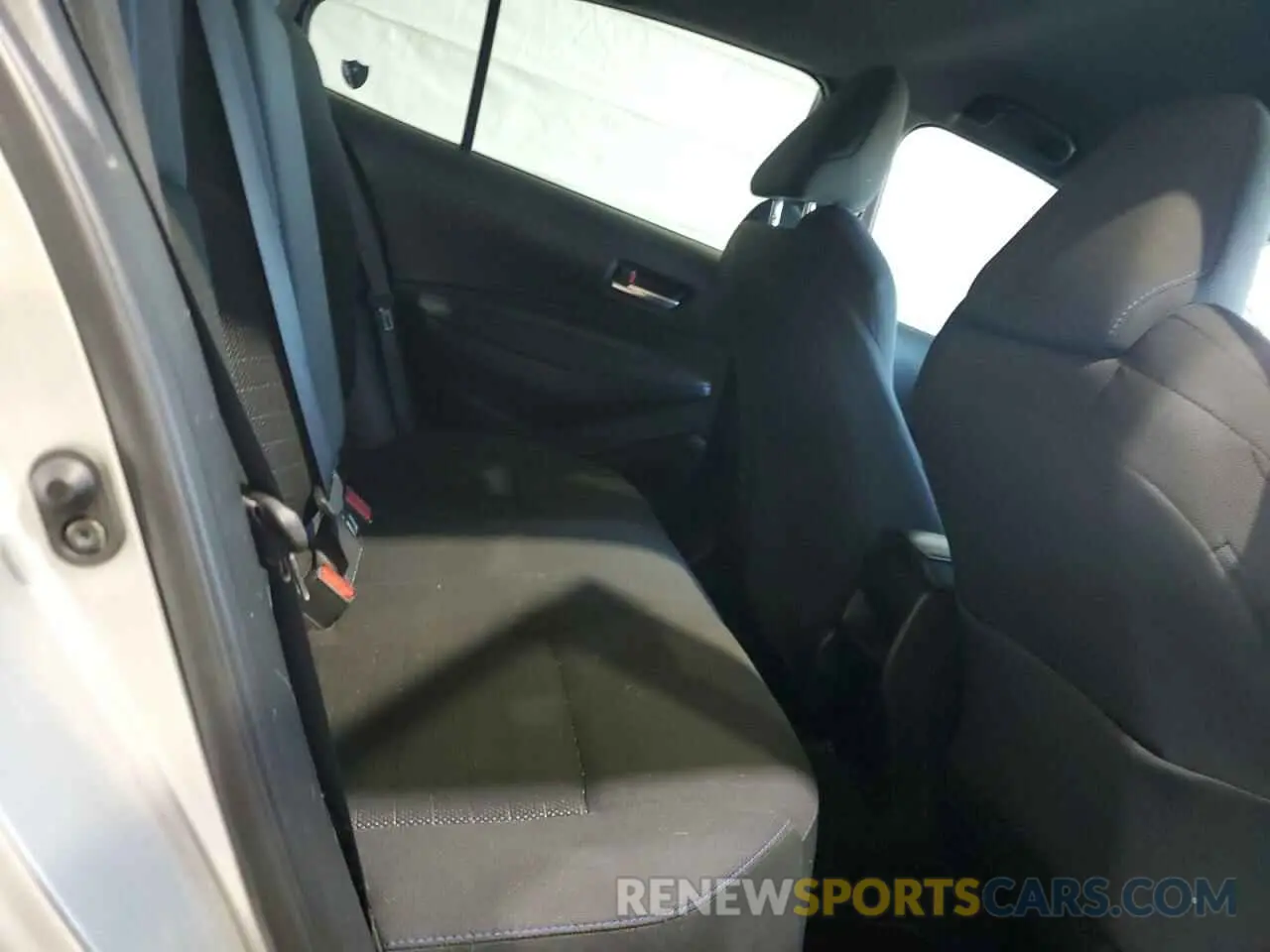 10 Фотография поврежденного автомобиля JTDS4RCE0LJ006498 TOYOTA COROLLA 2020