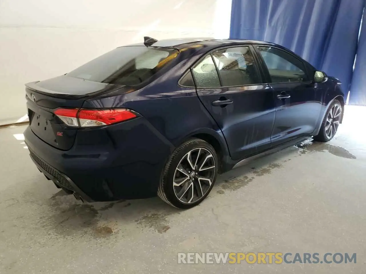 3 Photograph of a damaged car JTDS4RCE0LJ033121 TOYOTA COROLLA 2020