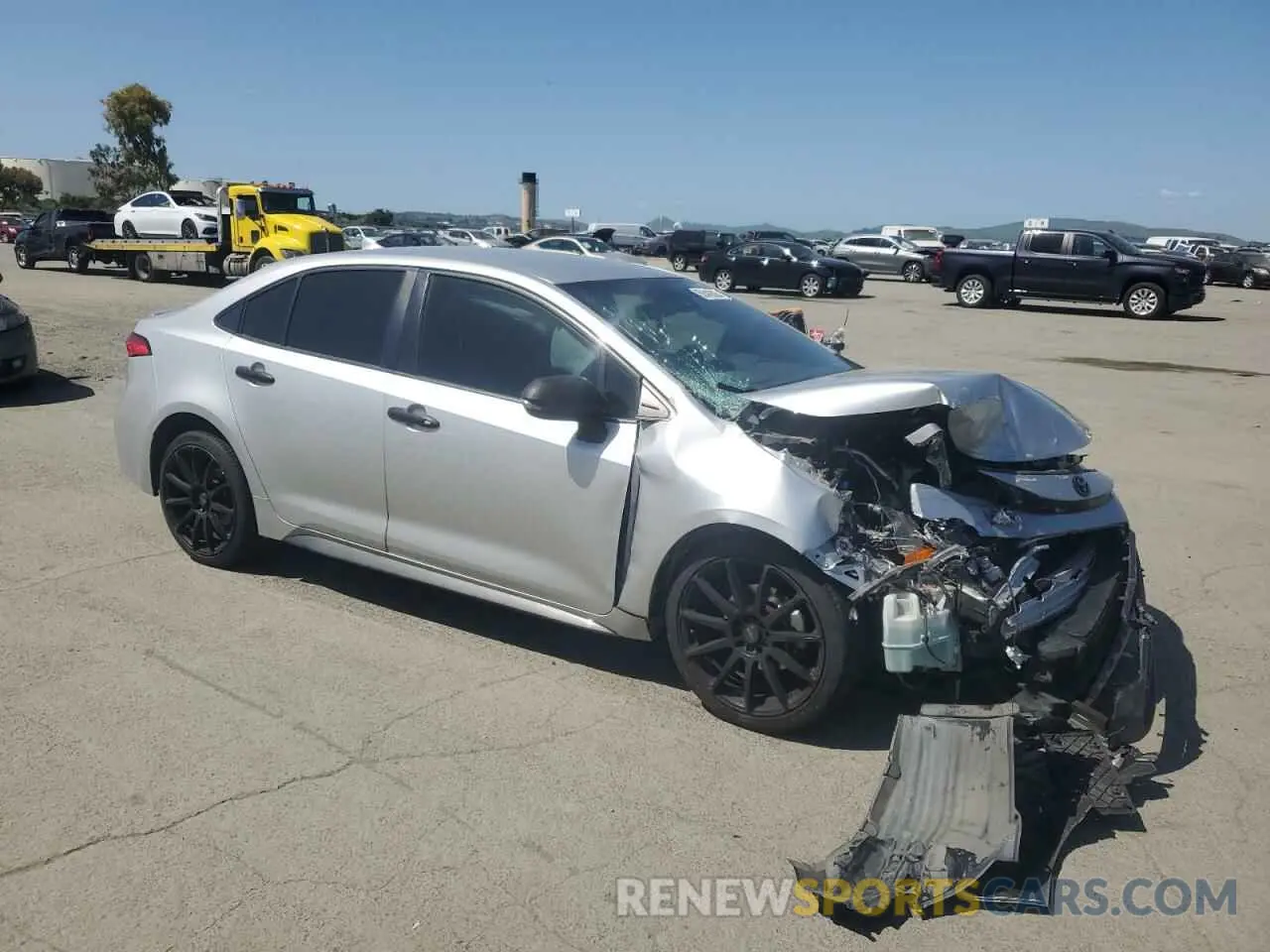 4 Photograph of a damaged car JTDS4RCE0LJ044040 TOYOTA COROLLA 2020