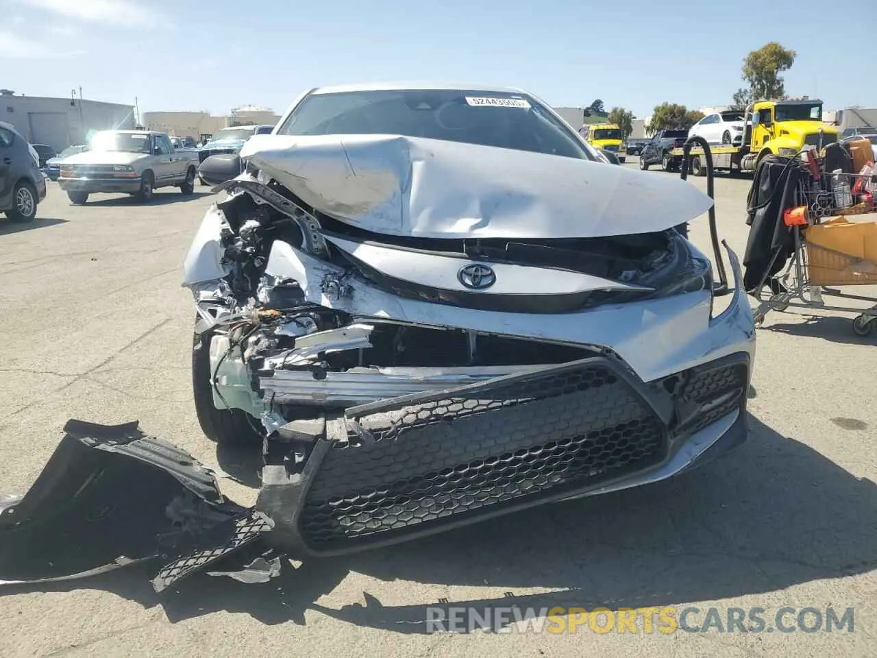 5 Photograph of a damaged car JTDS4RCE0LJ044040 TOYOTA COROLLA 2020