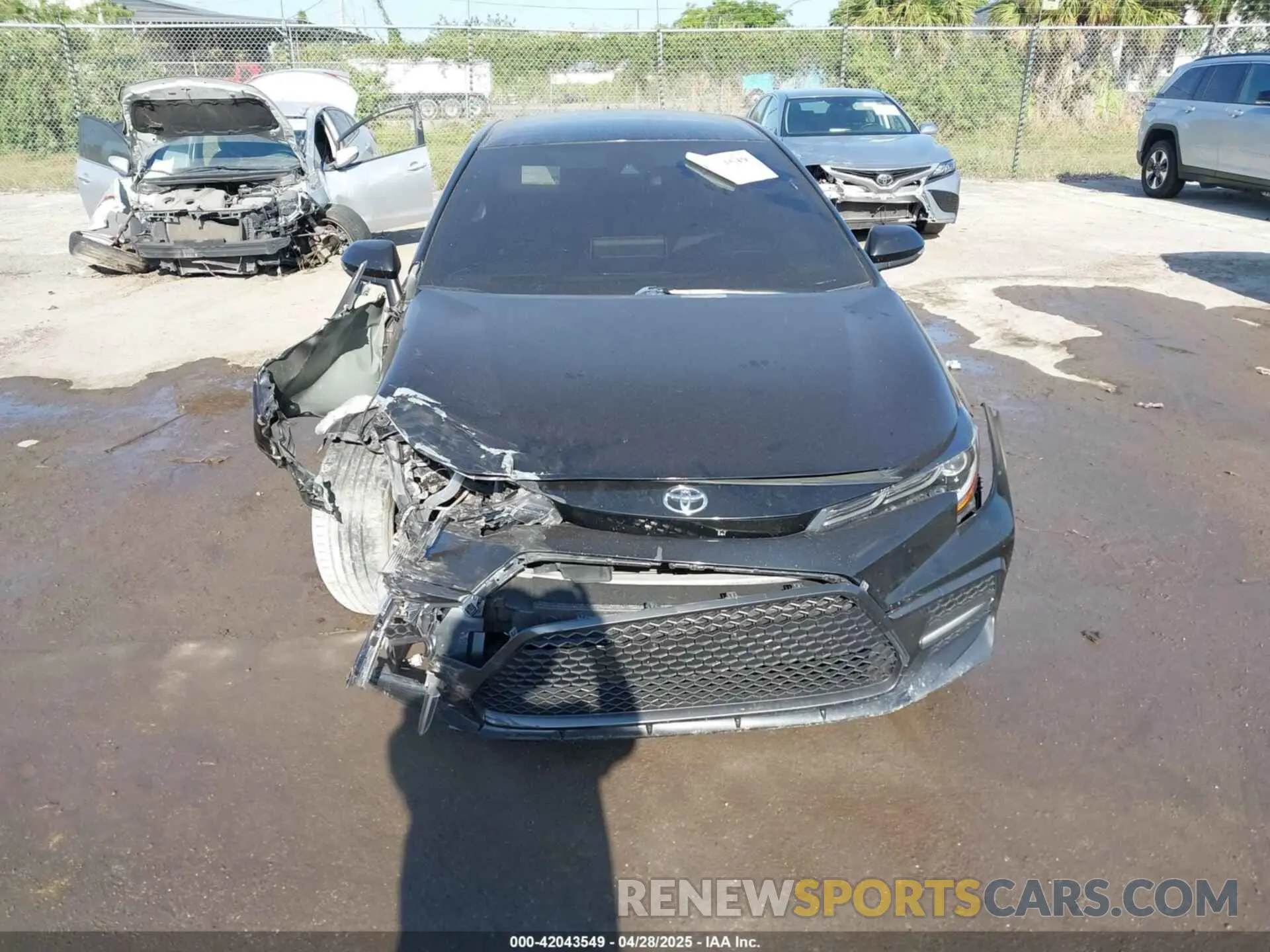 12 Photograph of a damaged car JTDS4RCE1LJ026243 TOYOTA COROLLA 2020