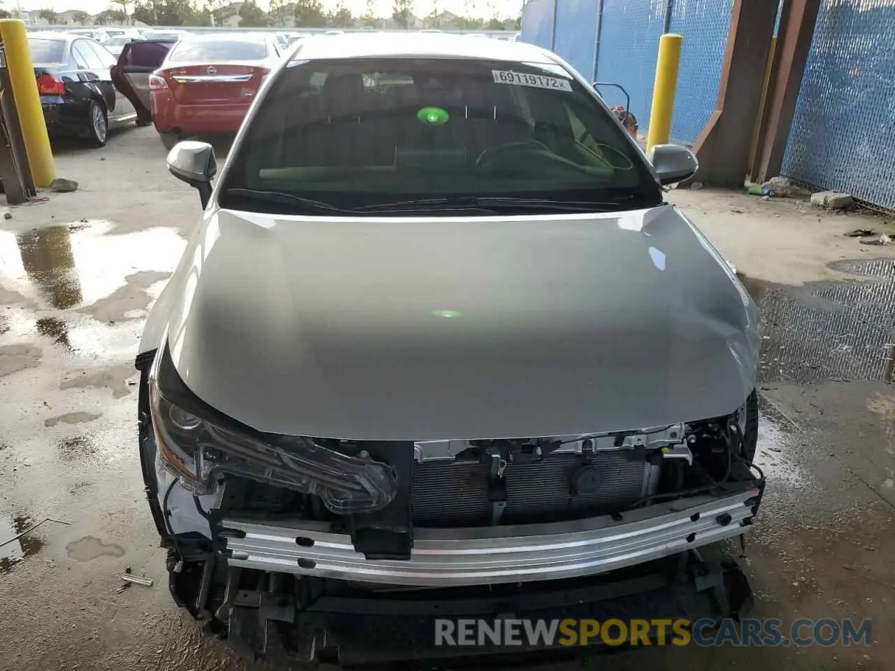 5 Photograph of a damaged car JTDS4RCE2LJ003022 TOYOTA COROLLA 2020