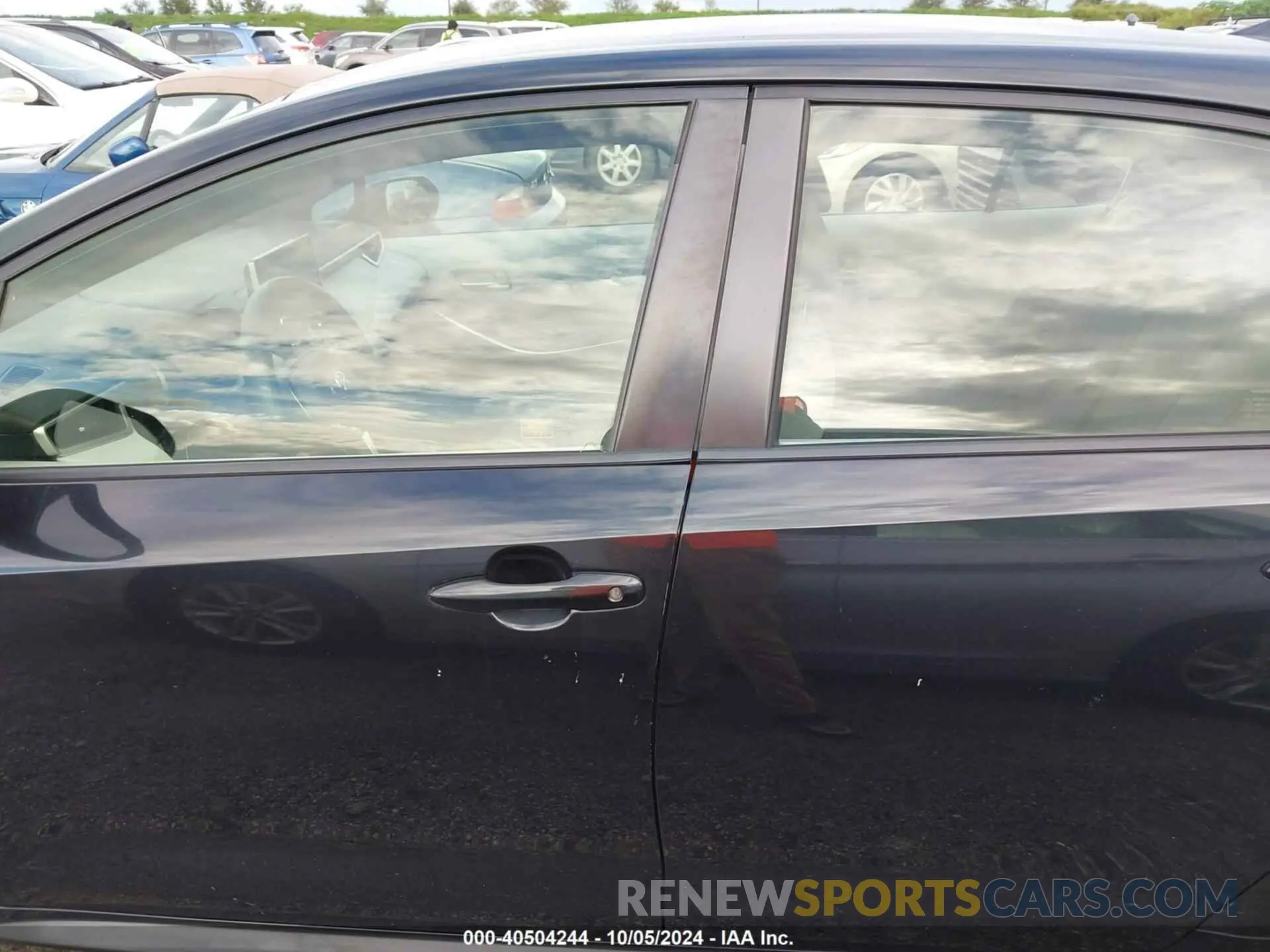 14 Photograph of a damaged car JTDS4RCE2LJ013601 TOYOTA COROLLA 2020