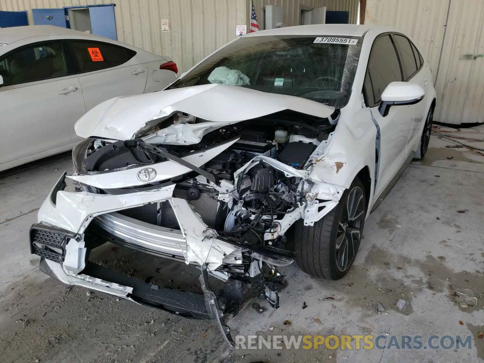 2 Фотография поврежденного автомобиля JTDS4RCE3LJ013252 TOYOTA COROLLA 2020
