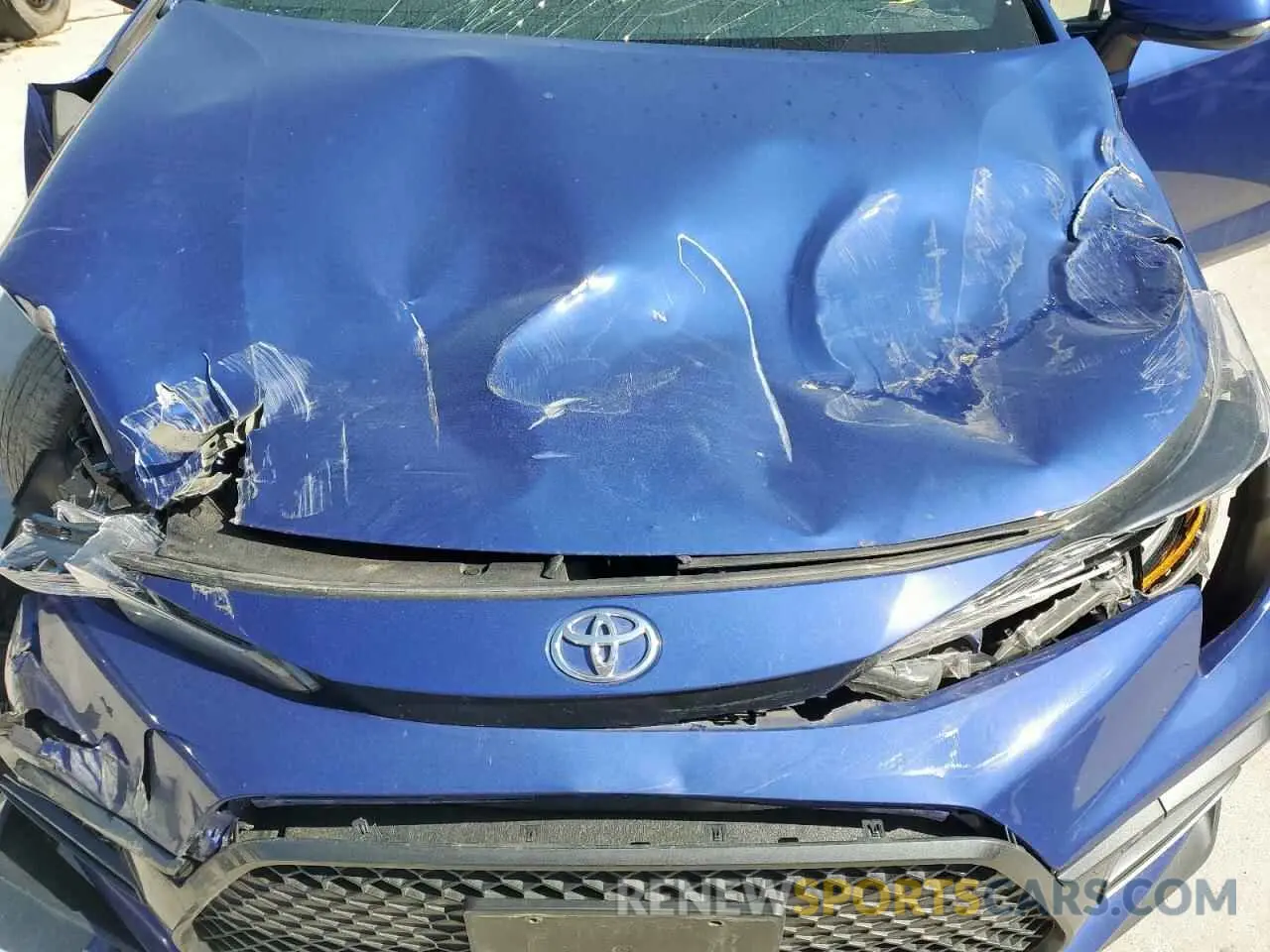 12 Photograph of a damaged car JTDS4RCE3LJ037664 TOYOTA COROLLA 2020
