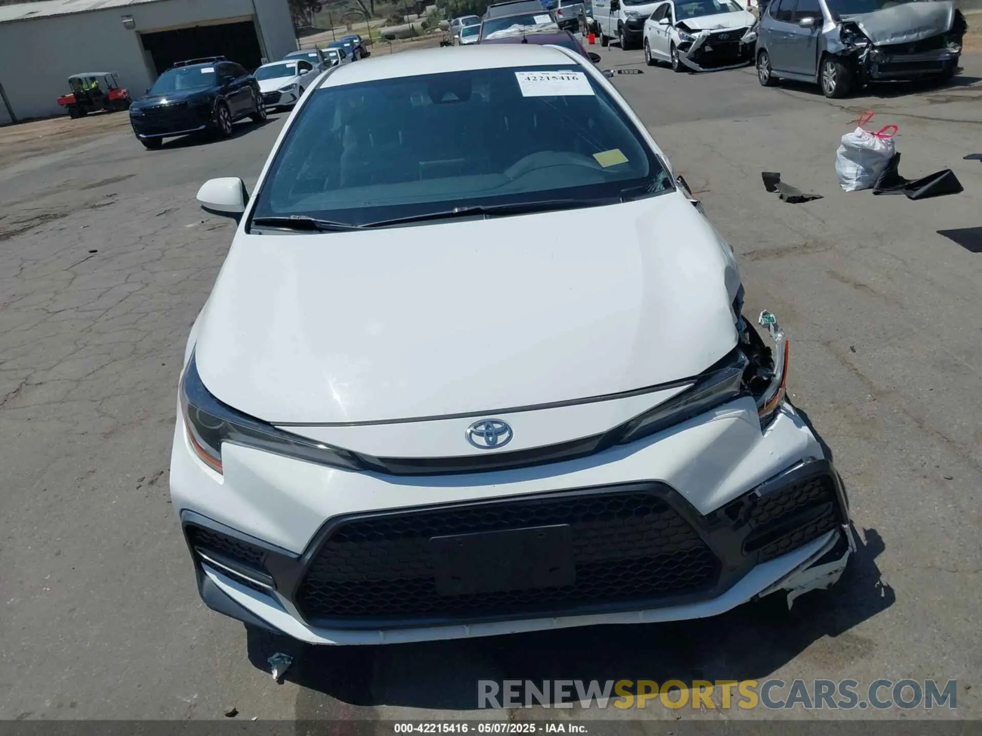 12 Photograph of a damaged car JTDS4RCE3LJ044064 TOYOTA COROLLA 2020