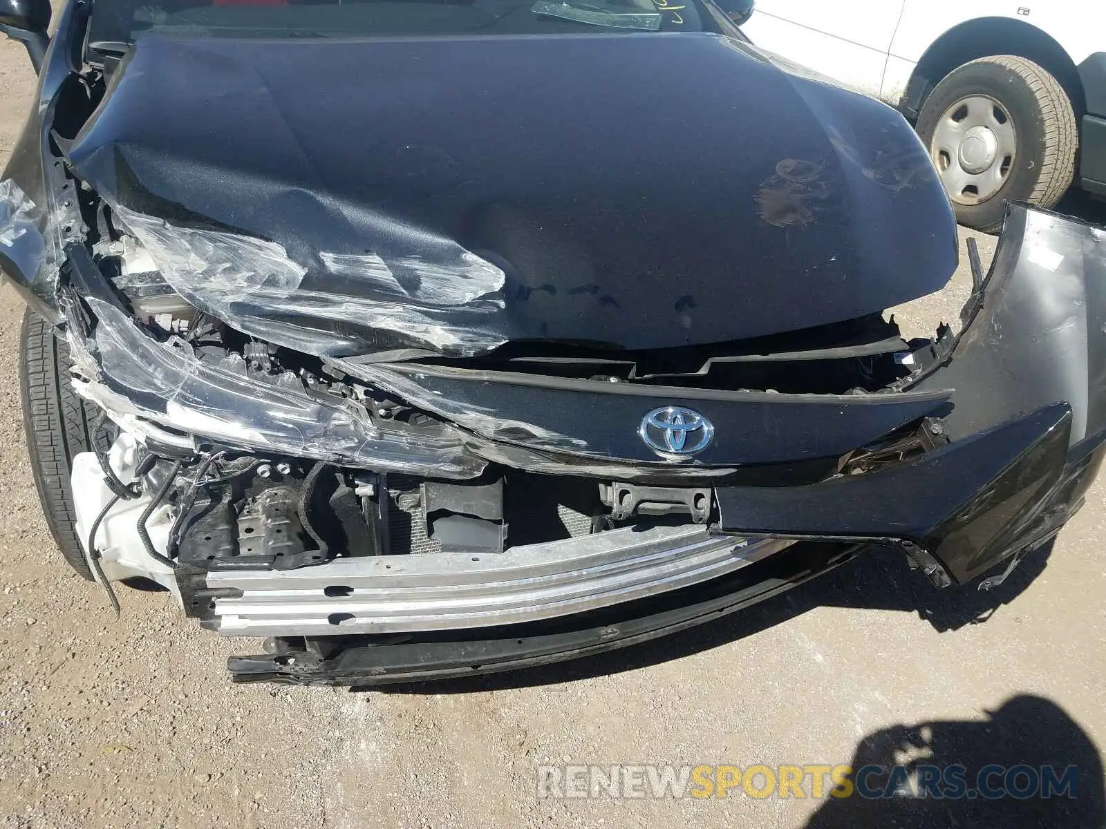 9 Photograph of a damaged car JTDS4RCE3LJ046073 TOYOTA COROLLA 2020