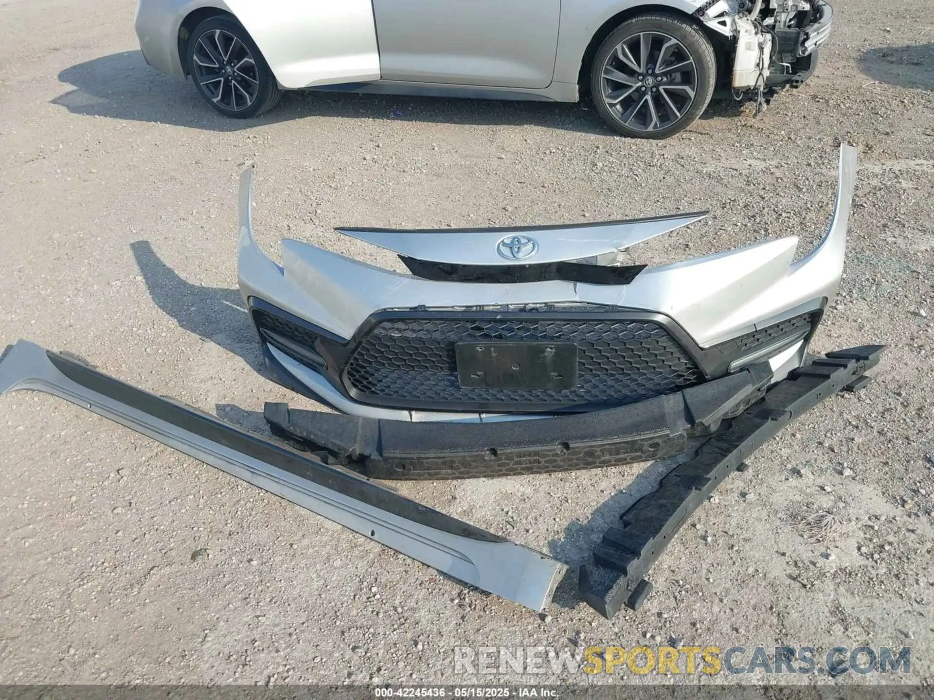 12 Photograph of a damaged car JTDS4RCE4LJ021330 TOYOTA COROLLA 2020