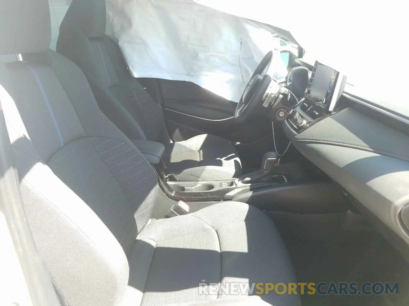 5 Photograph of a damaged car JTDS4RCE4LJ029623 TOYOTA COROLLA 2020