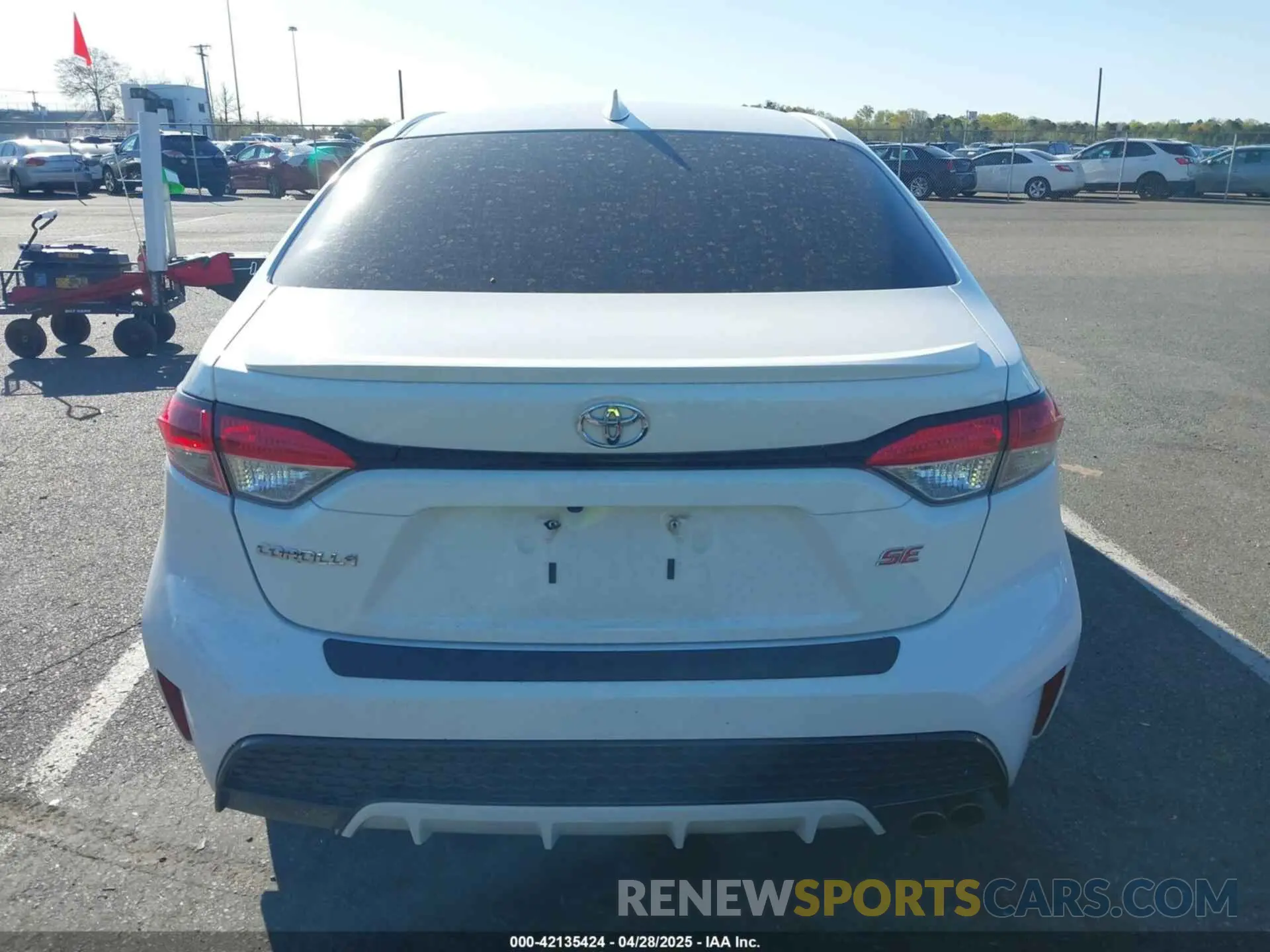 16 Photograph of a damaged car JTDS4RCE4LJ036183 TOYOTA COROLLA 2020