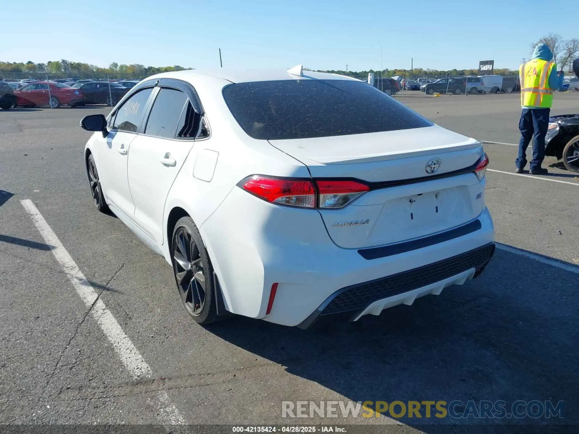 3 Photograph of a damaged car JTDS4RCE4LJ036183 TOYOTA COROLLA 2020