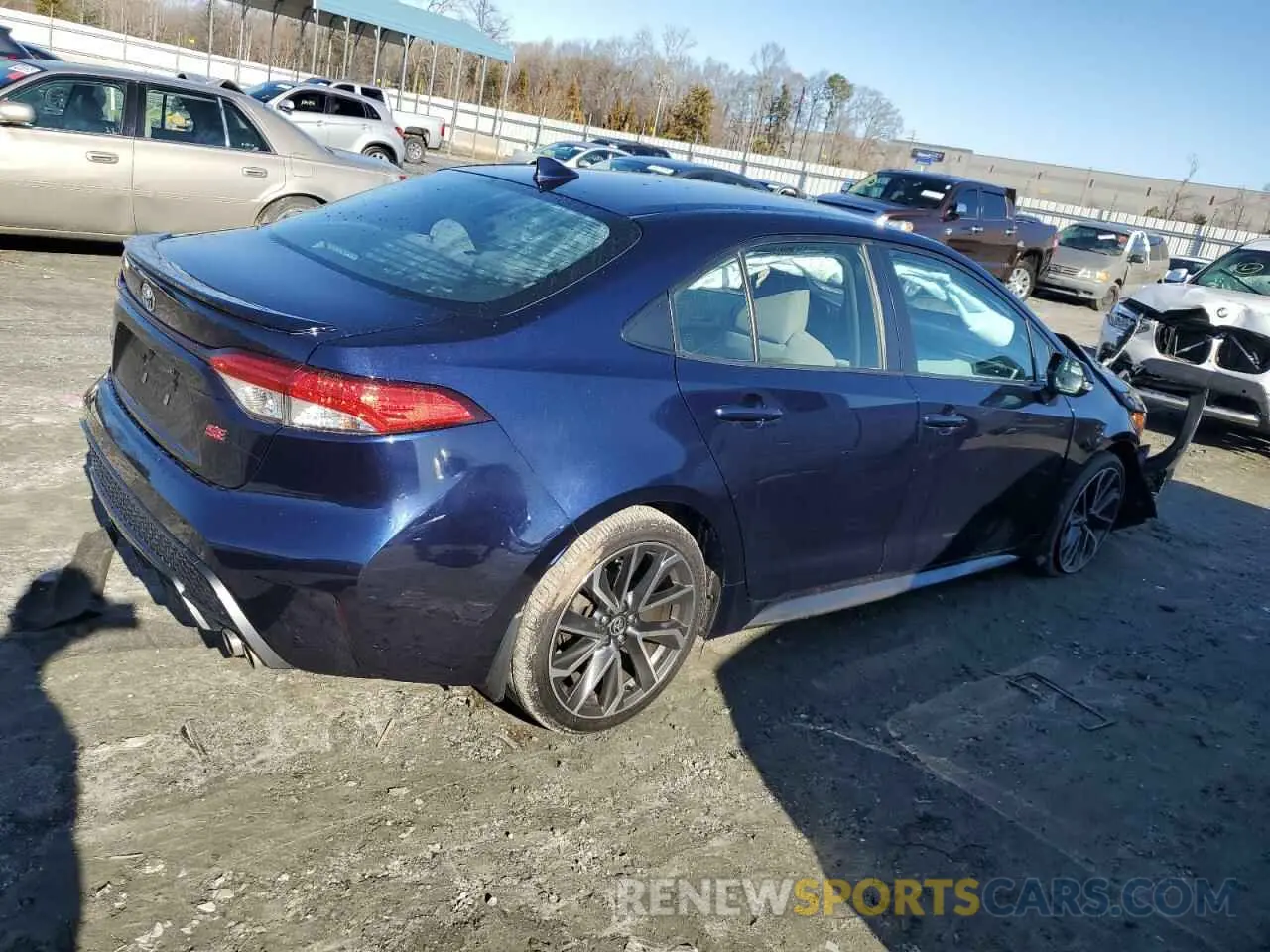3 Photograph of a damaged car JTDS4RCE5LJ002138 TOYOTA COROLLA 2020