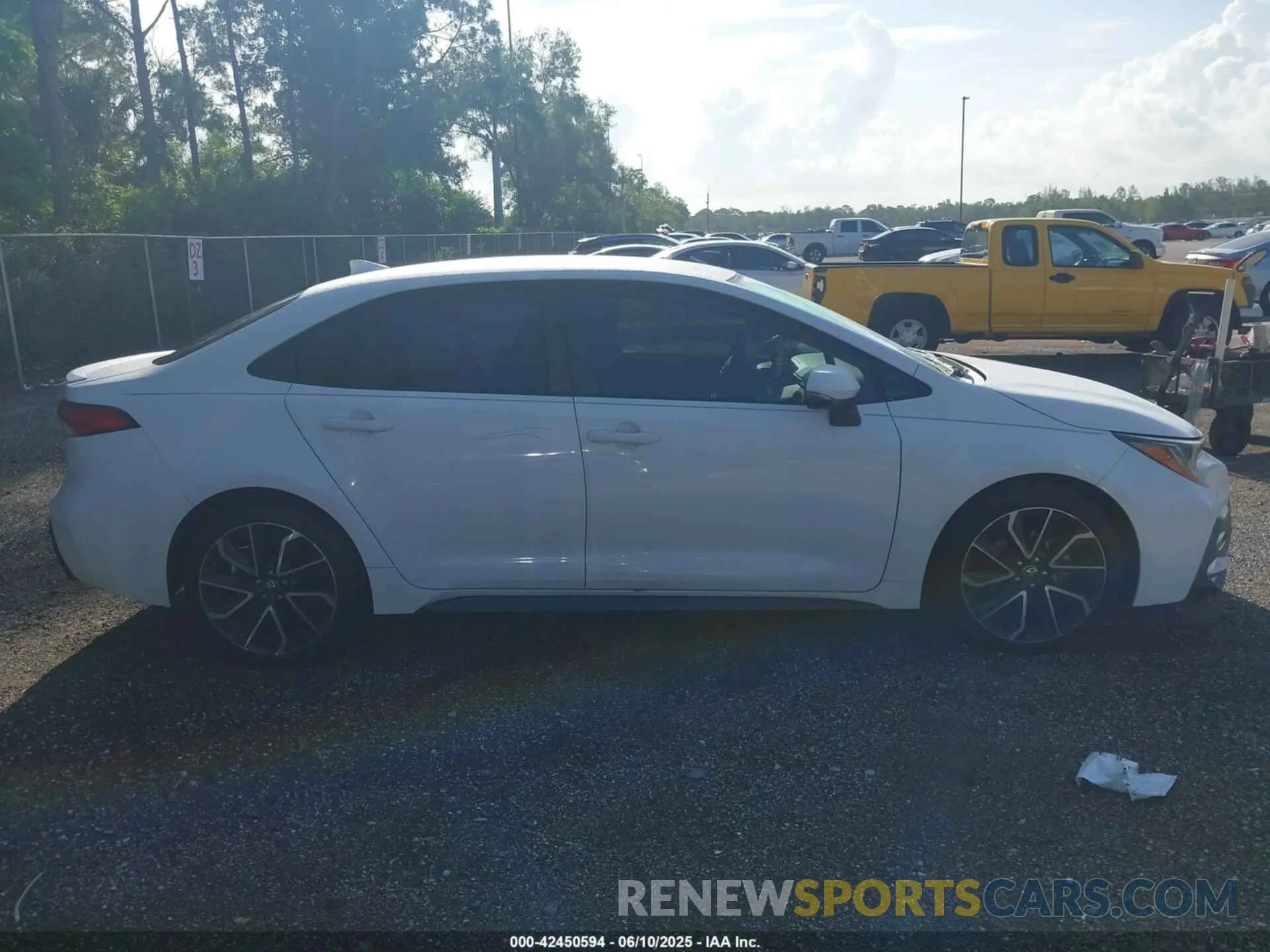 13 Фотография поврежденного автомобиля JTDS4RCE5LJ024401 TOYOTA COROLLA 2020