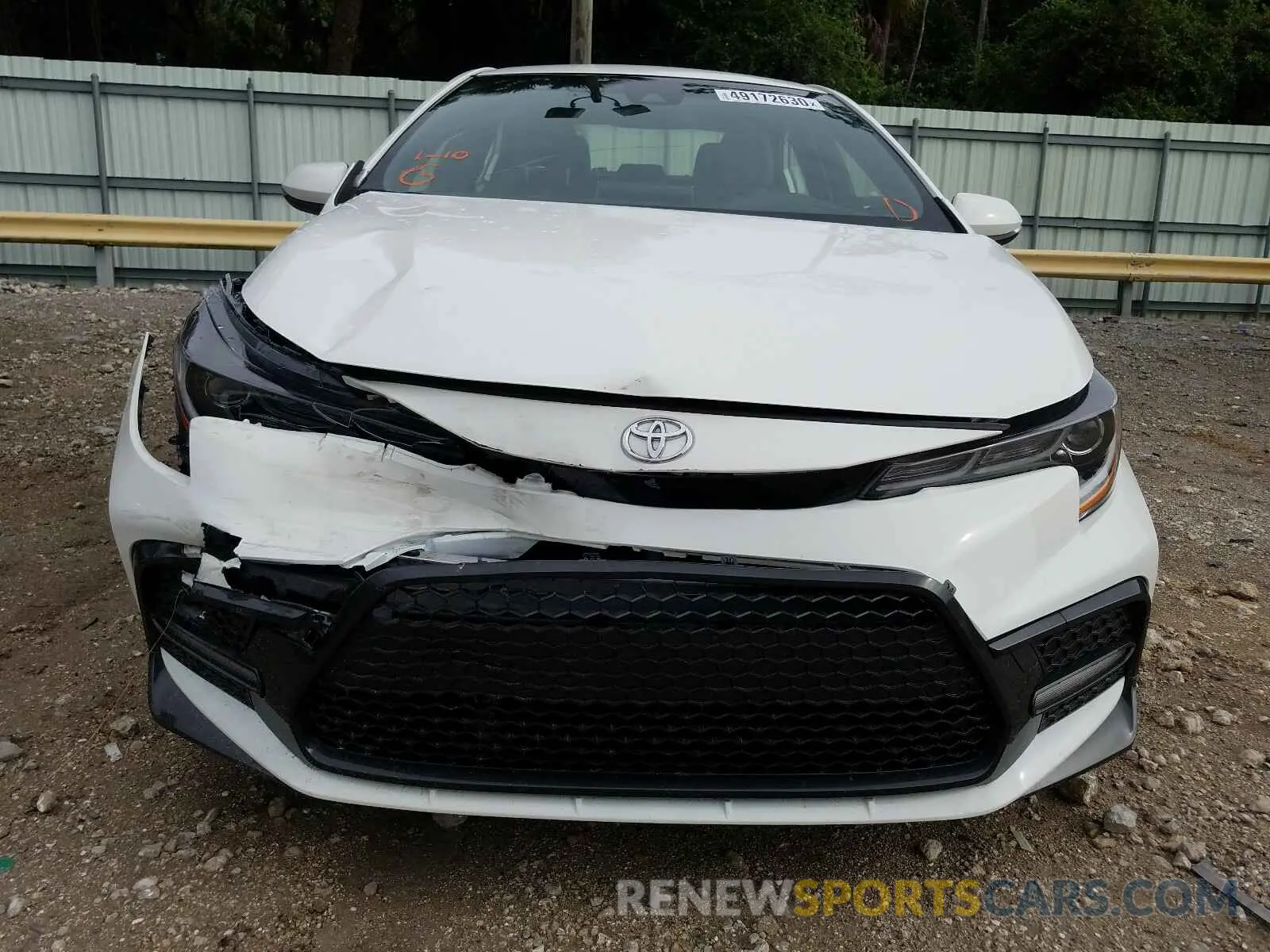 9 Photograph of a damaged car JTDS4RCE6LJ013942 TOYOTA COROLLA 2020