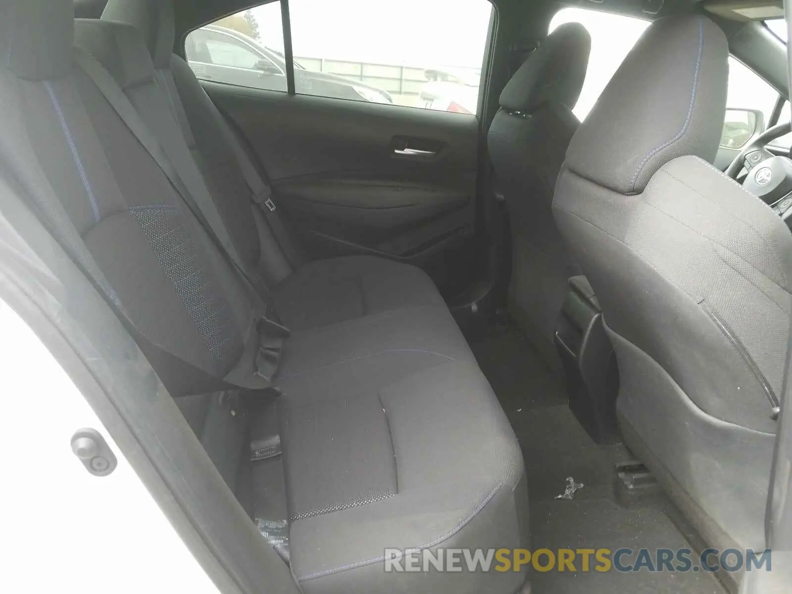 6 Photograph of a damaged car JTDS4RCE6LJ017568 TOYOTA COROLLA 2020