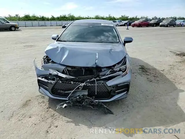 13 Photograph of a damaged car JTDS4RCE6LJ033933 TOYOTA COROLLA 2020