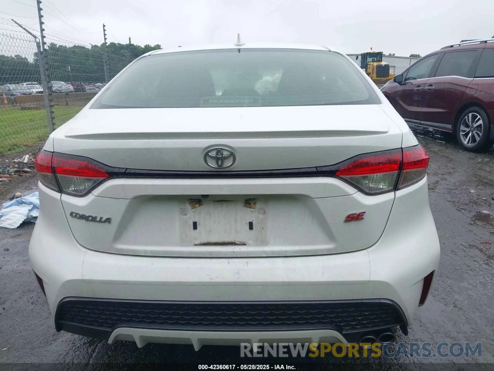 16 Photograph of a damaged car JTDS4RCE7LJ043693 TOYOTA COROLLA 2020