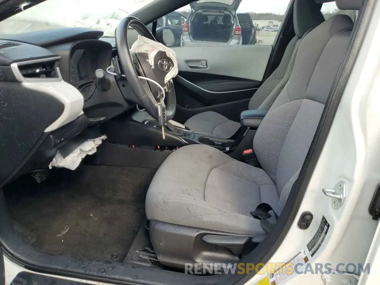 7 Photograph of a damaged car JTDS4RCE8LJ007012 TOYOTA COROLLA 2020
