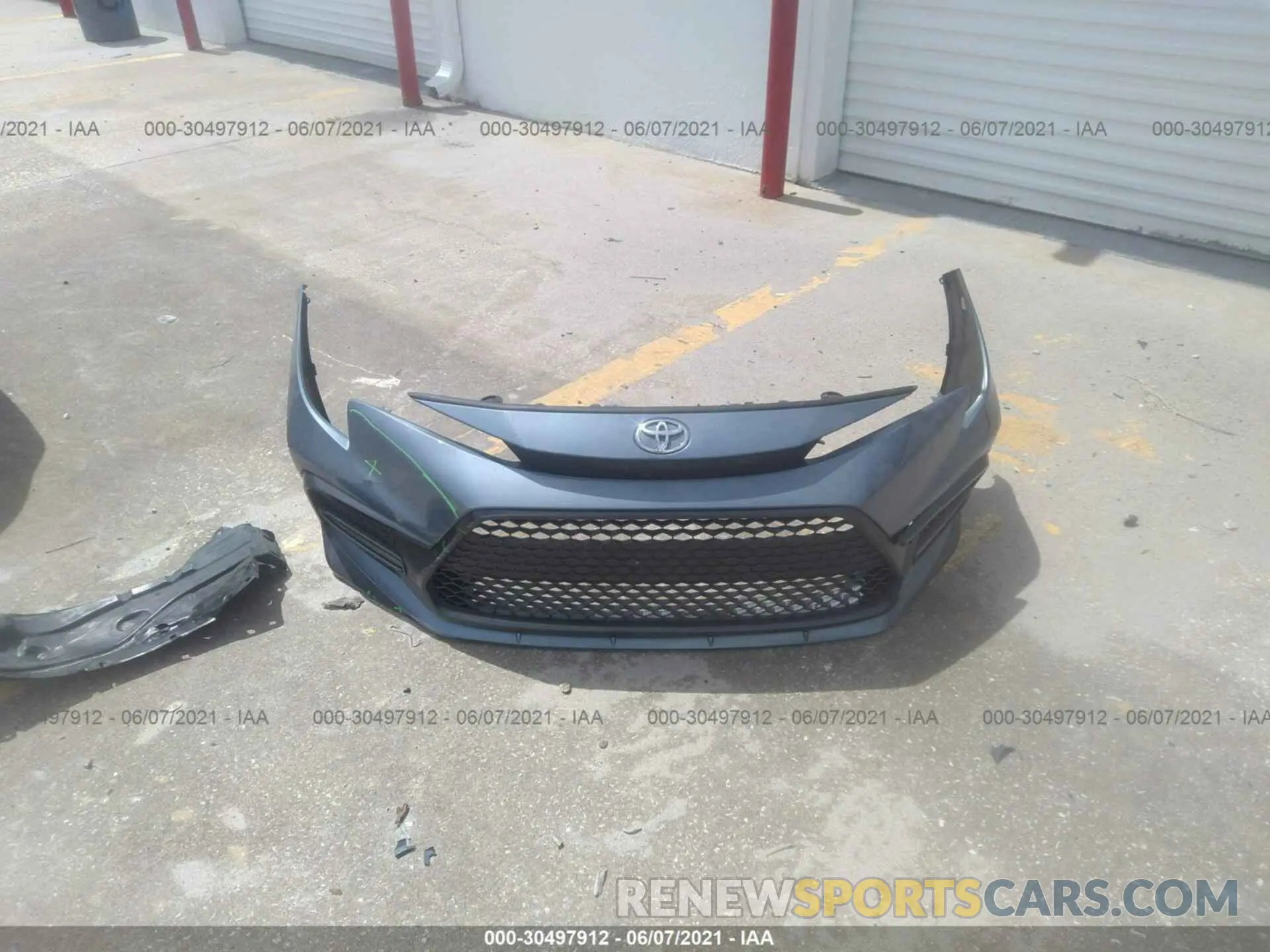 12 Photograph of a damaged car JTDS4RCE8LJ011335 TOYOTA COROLLA 2020