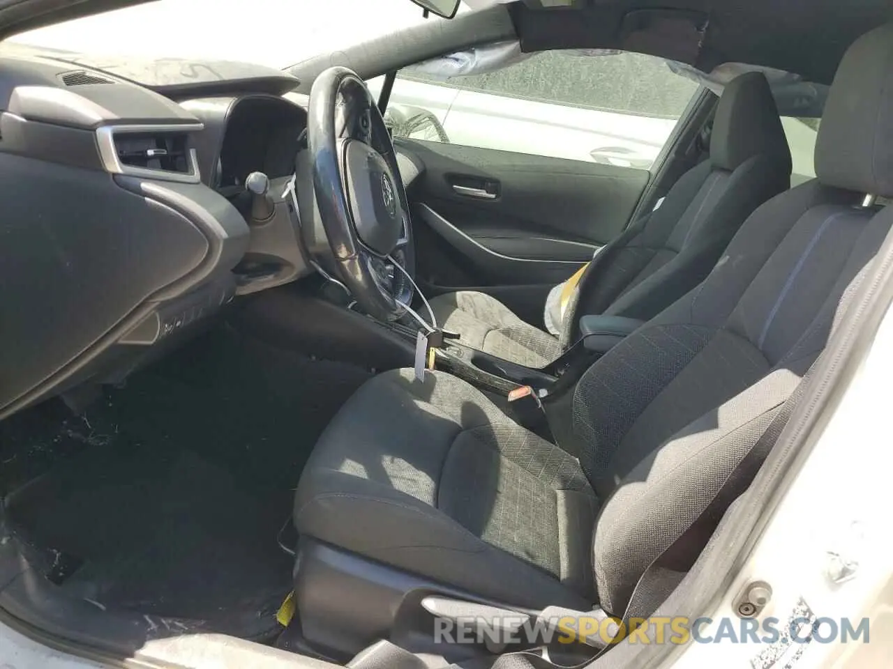 7 Photograph of a damaged car JTDS4RCE8LJ021931 TOYOTA COROLLA 2020