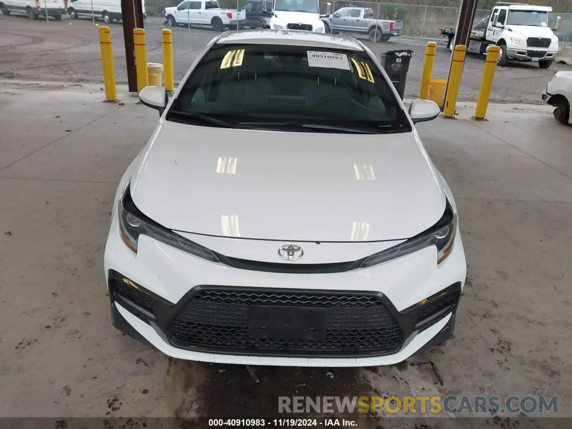 12 Photograph of a damaged car JTDS4RCE8LJ047283 TOYOTA COROLLA 2020