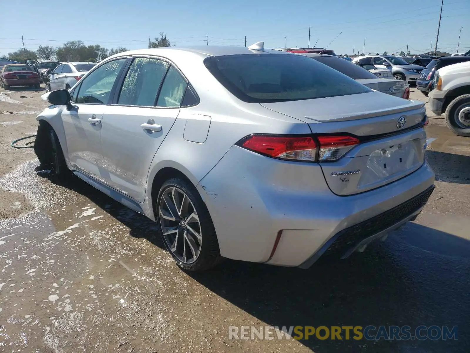 3 Photograph of a damaged car JTDS4RCE9LJ003275 TOYOTA COROLLA 2020