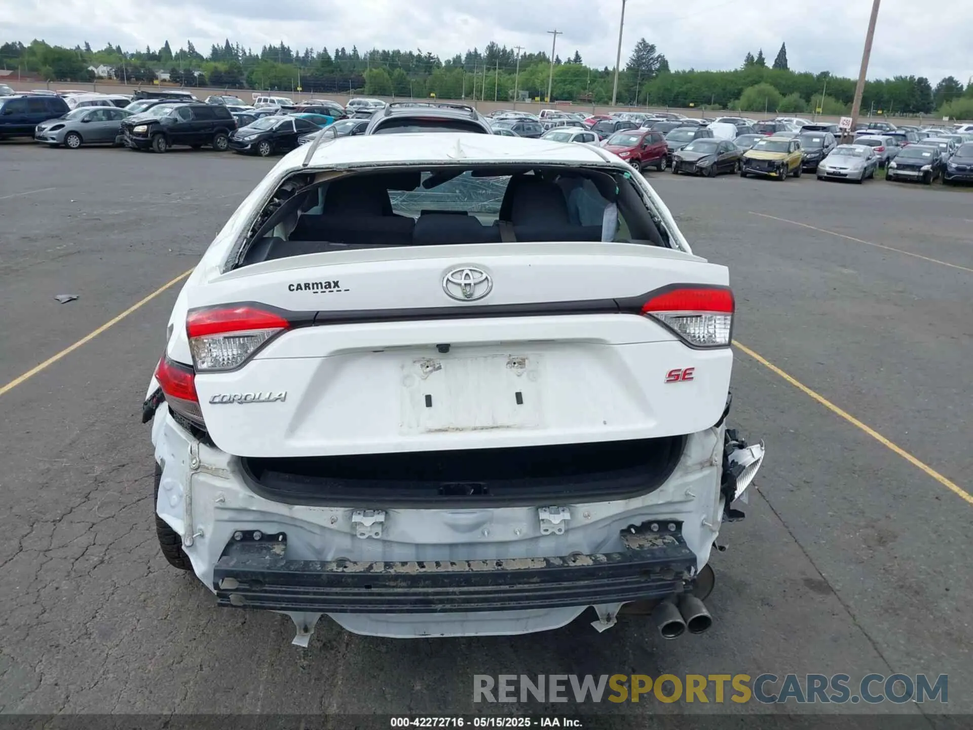 16 Photograph of a damaged car JTDS4RCE9LJ030427 TOYOTA COROLLA 2020