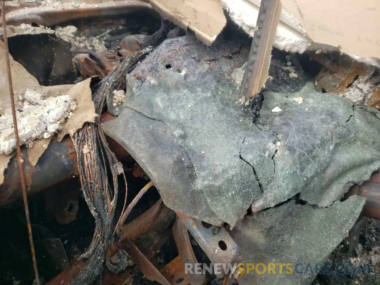 9 Photograph of a damaged car JTDS4RCE9LJ042884 TOYOTA COROLLA 2020