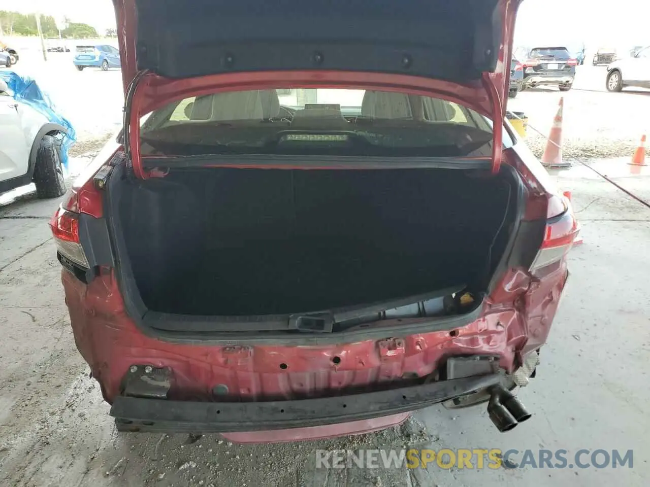 6 Photograph of a damaged car JTDS4RCE9LJ045672 TOYOTA COROLLA 2020
