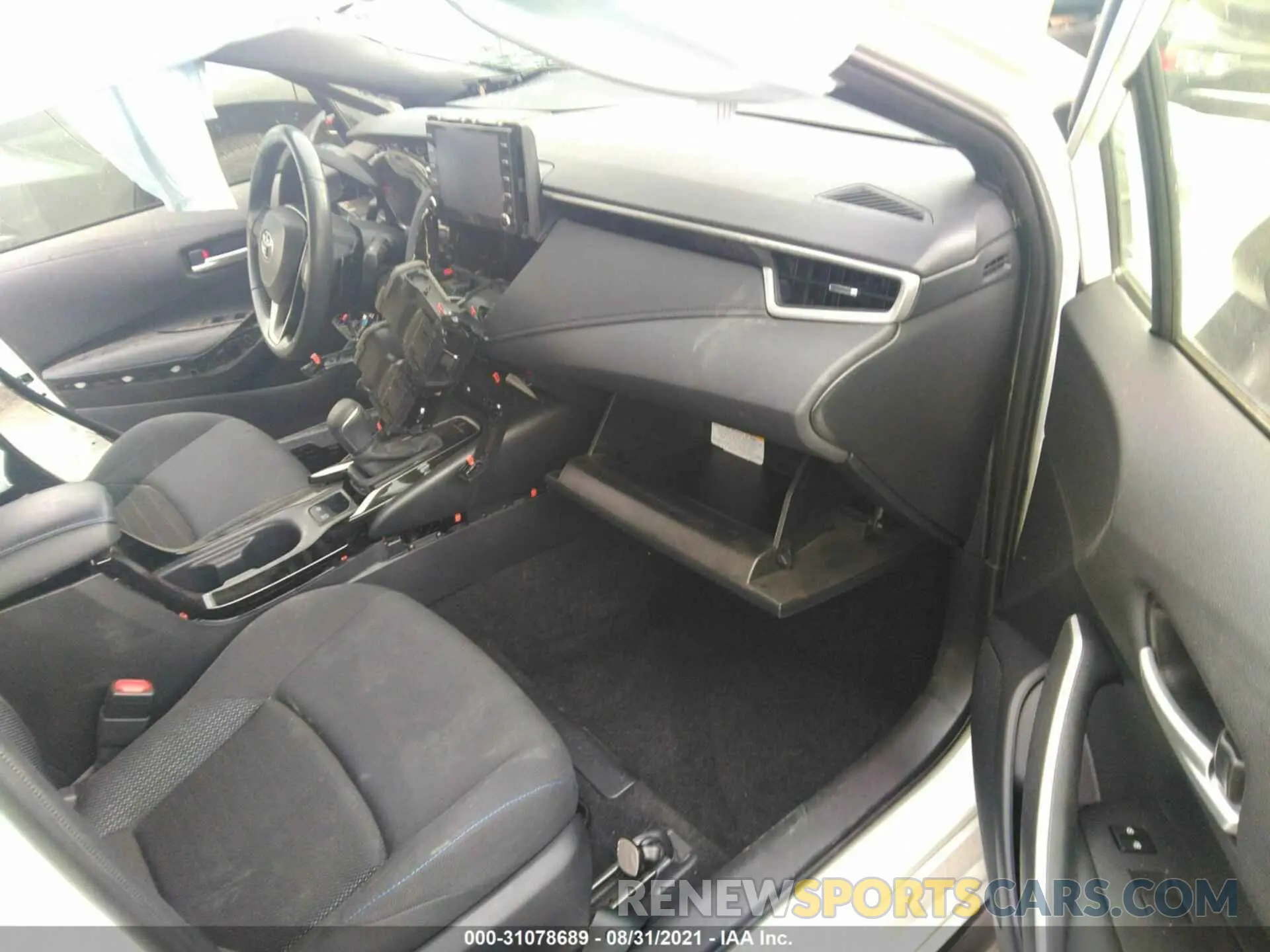 5 Photograph of a damaged car JTDS4RCE9LJ052976 TOYOTA COROLLA 2020