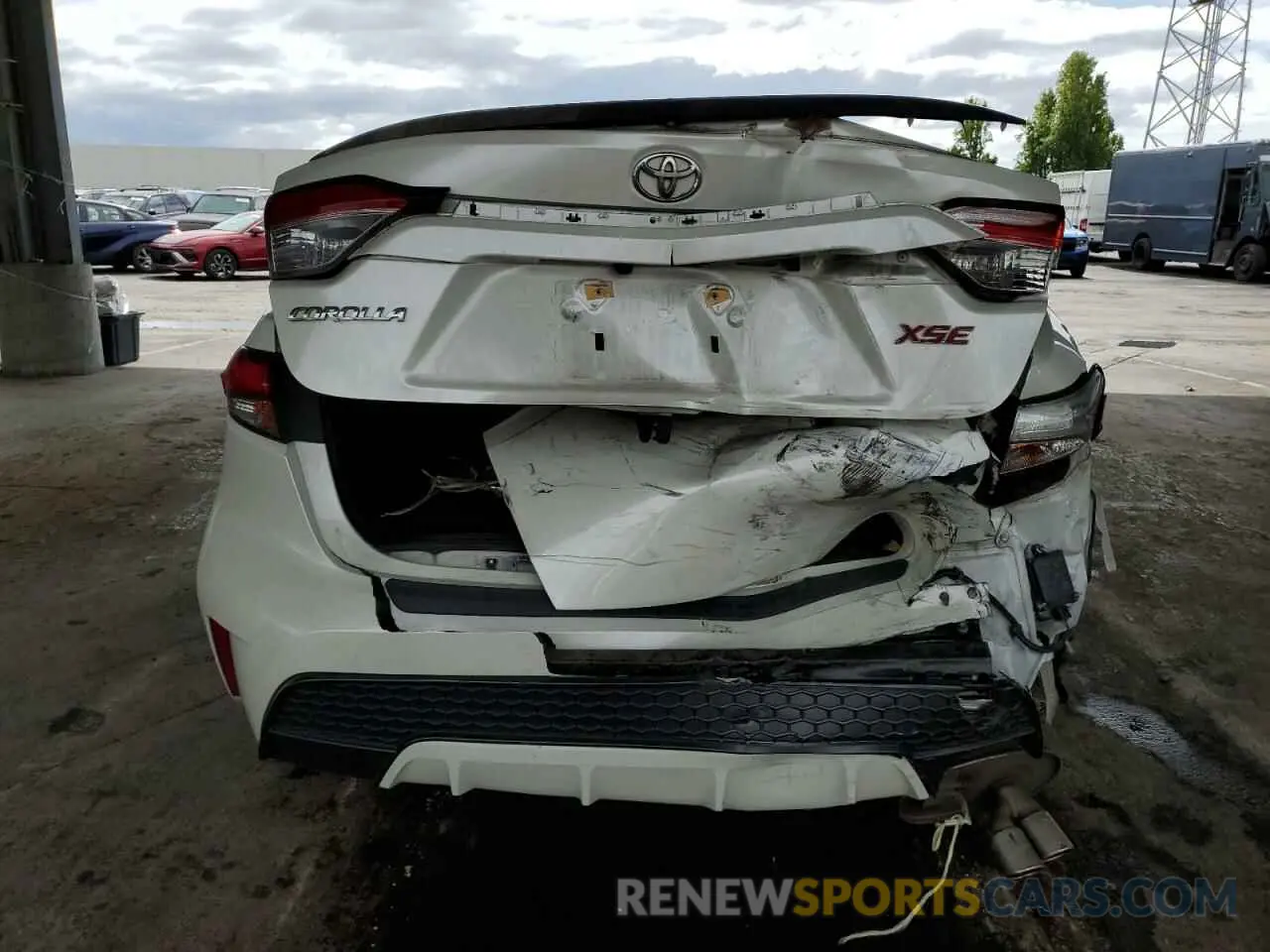 6 Photograph of a damaged car JTDT4RCE0LJ002682 TOYOTA COROLLA 2020