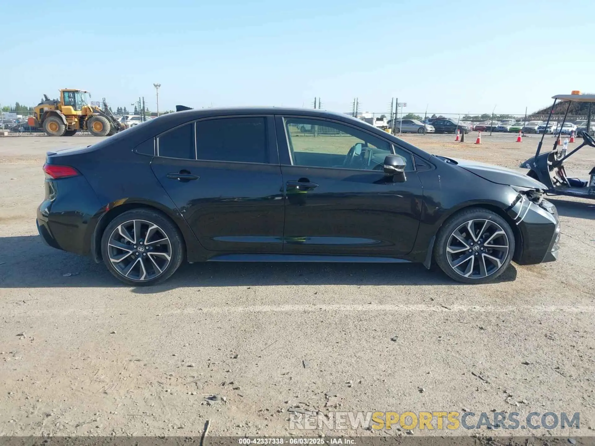 13 Photograph of a damaged car JTDT4RCE1LJ009737 TOYOTA COROLLA 2020