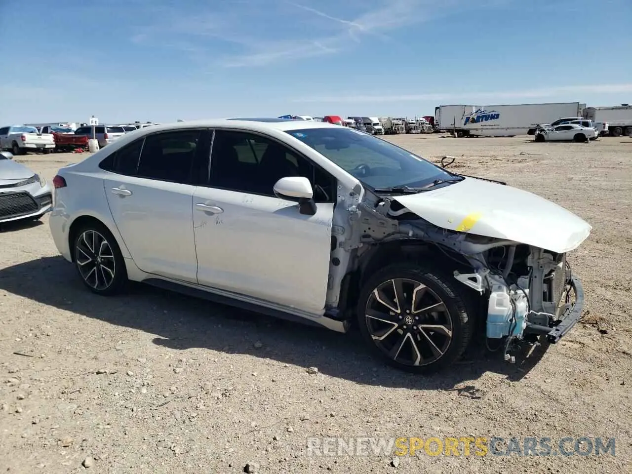 4 Photograph of a damaged car JTDT4RCE2LJ041130 TOYOTA COROLLA 2020