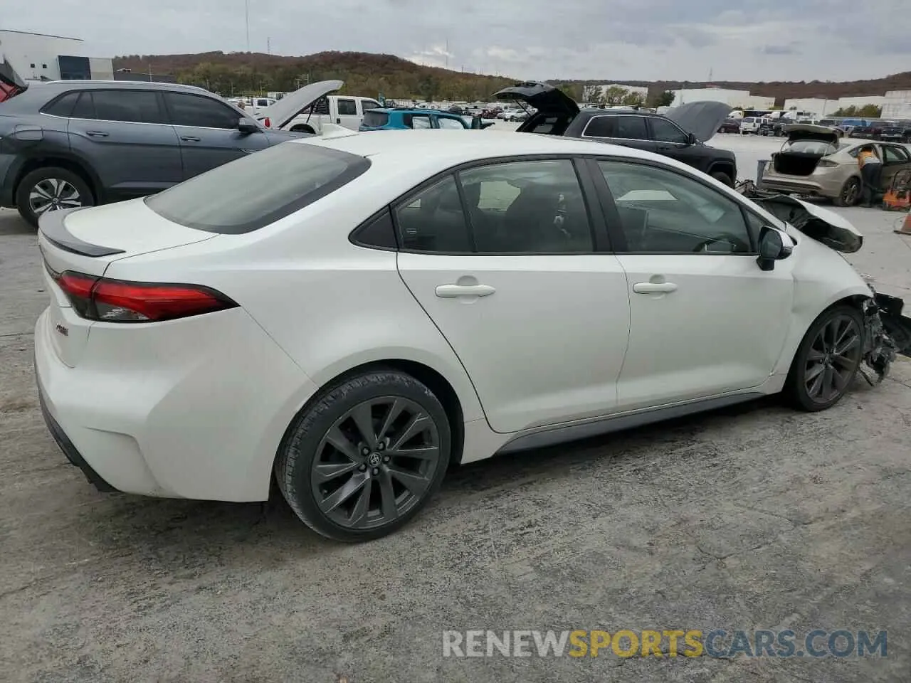 3 Фотография поврежденного автомобиля JTDT4RCE6LJ011242 TOYOTA COROLLA 2020