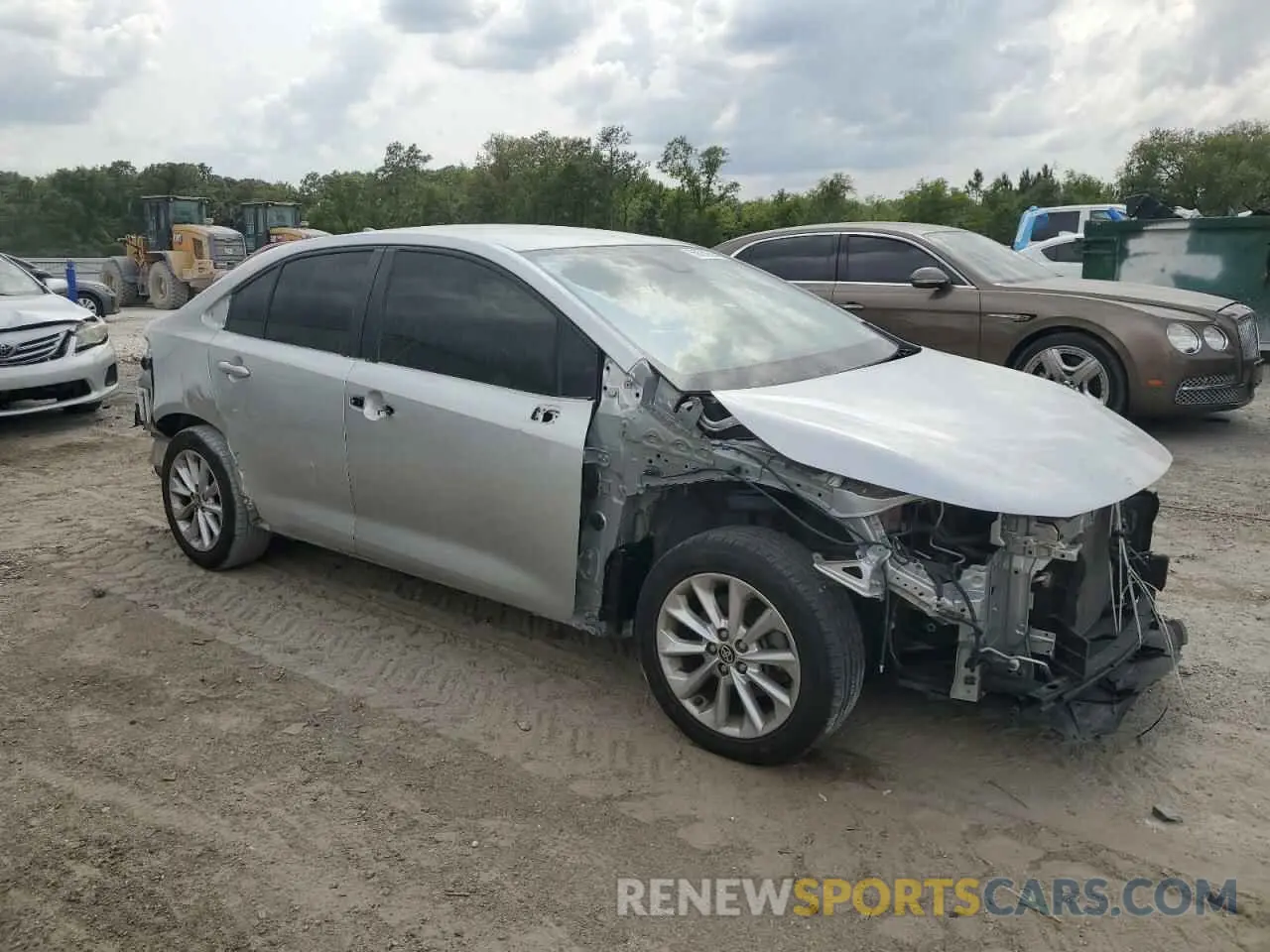 4 Photograph of a damaged car JTDVPRAE7LJ098247 TOYOTA COROLLA 2020