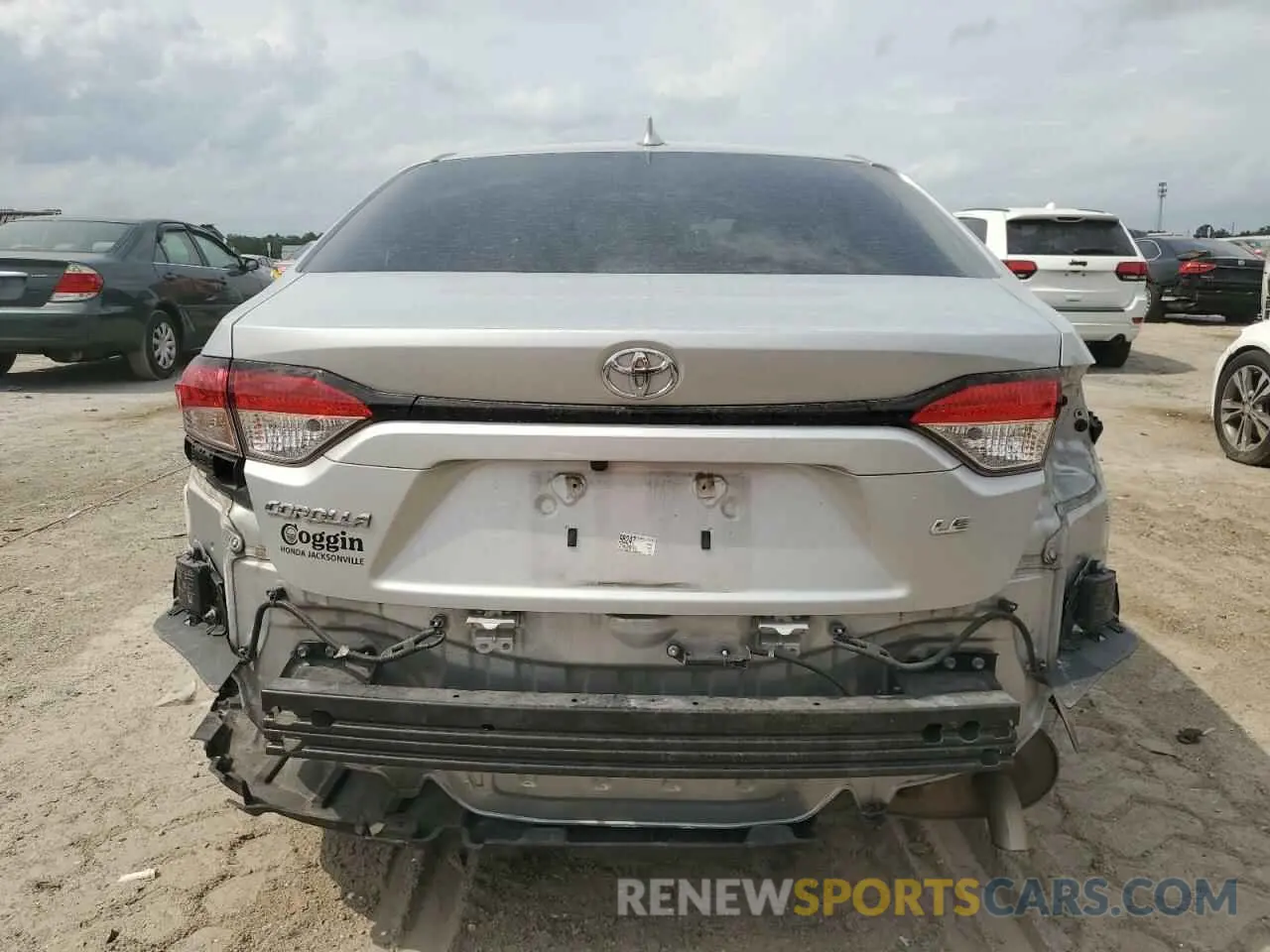 6 Photograph of a damaged car JTDVPRAE7LJ098247 TOYOTA COROLLA 2020